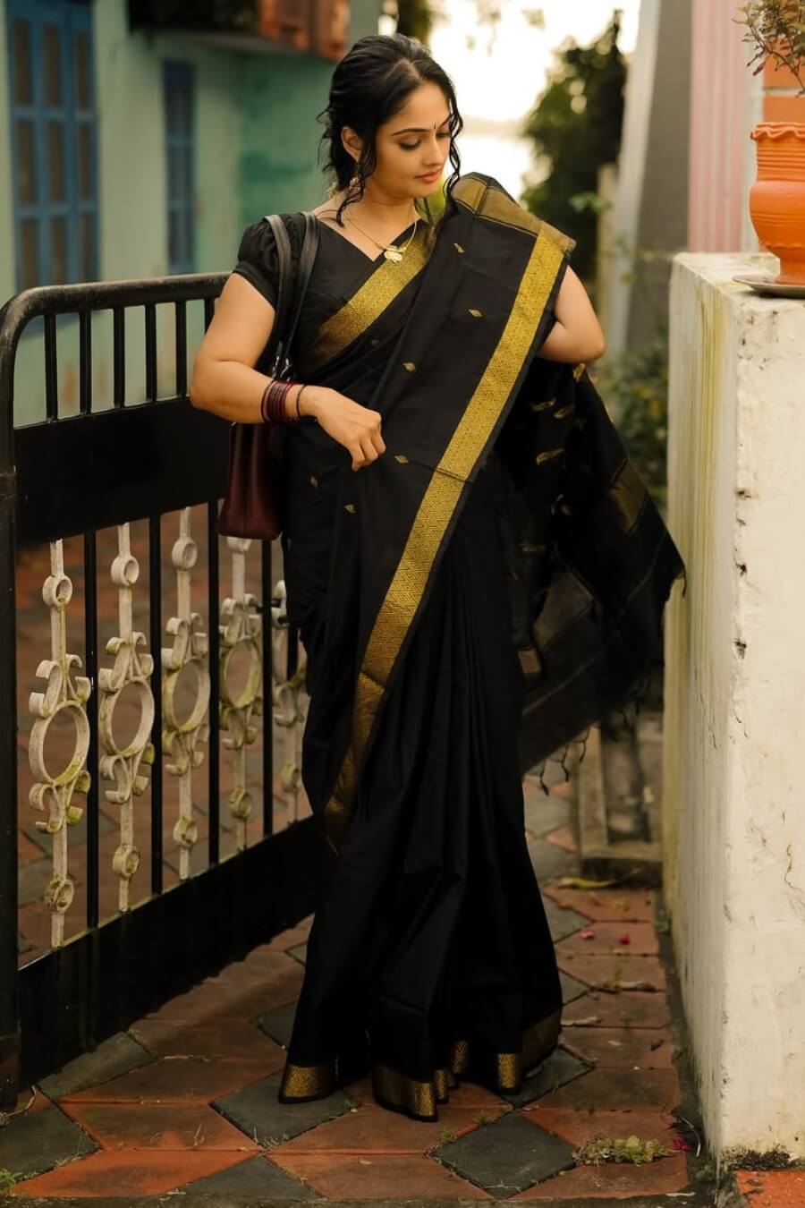 Surpassing Black Cotton Silk Saree With Classy Blouse Piece