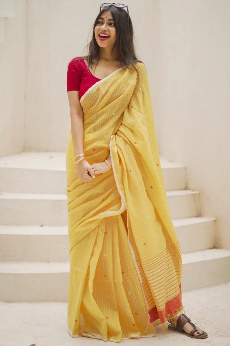 Refreshing Yellow Cotton Silk Saree With Posh Blouse Piece