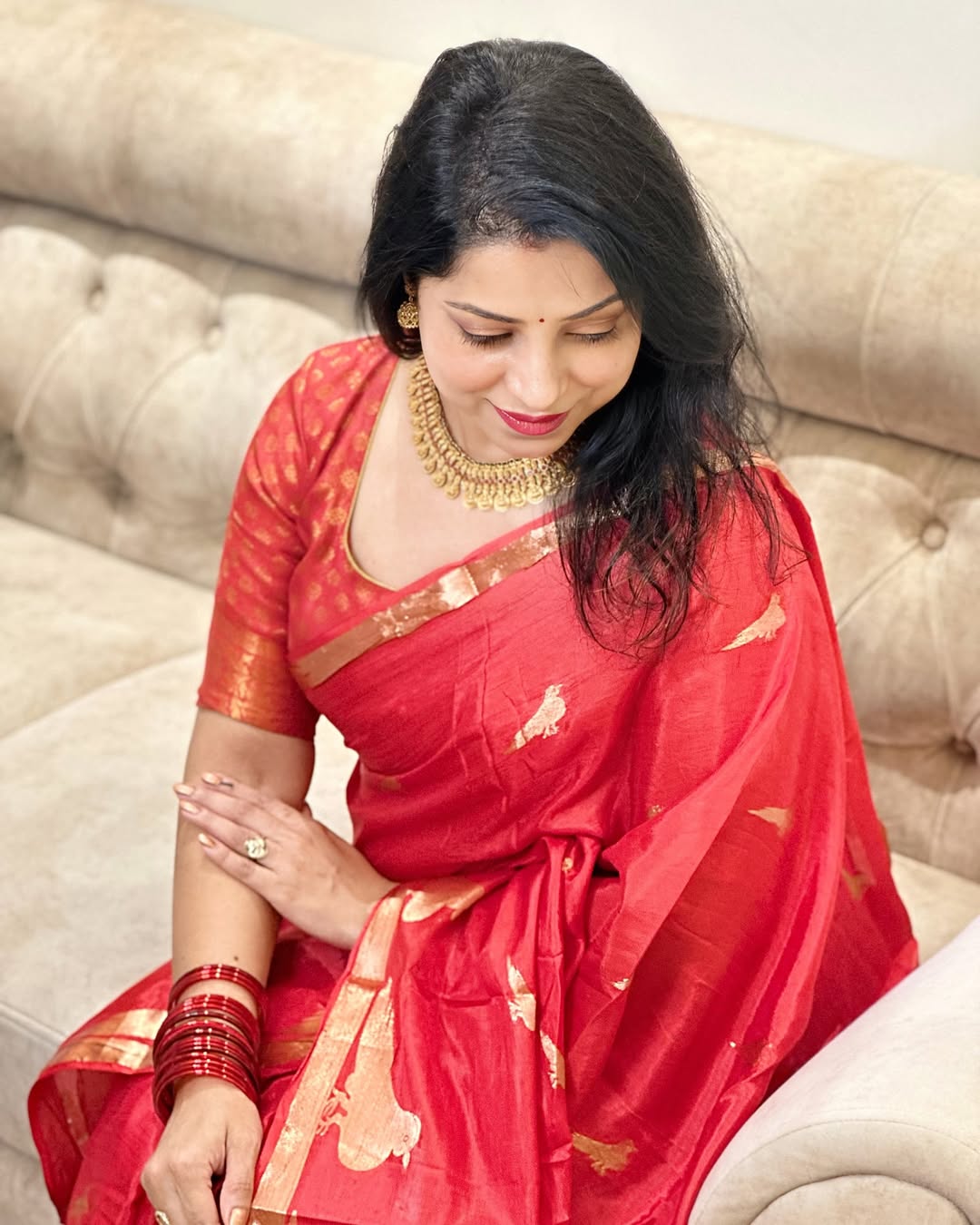 Prodigal Red Soft Silk Saree With Energetic Blouse Piece