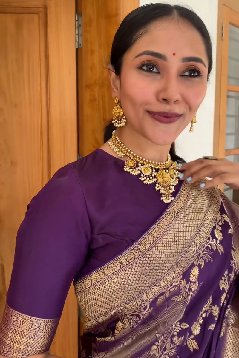 Capricious Purple Soft Silk Saree With Alluring Blouse Piece