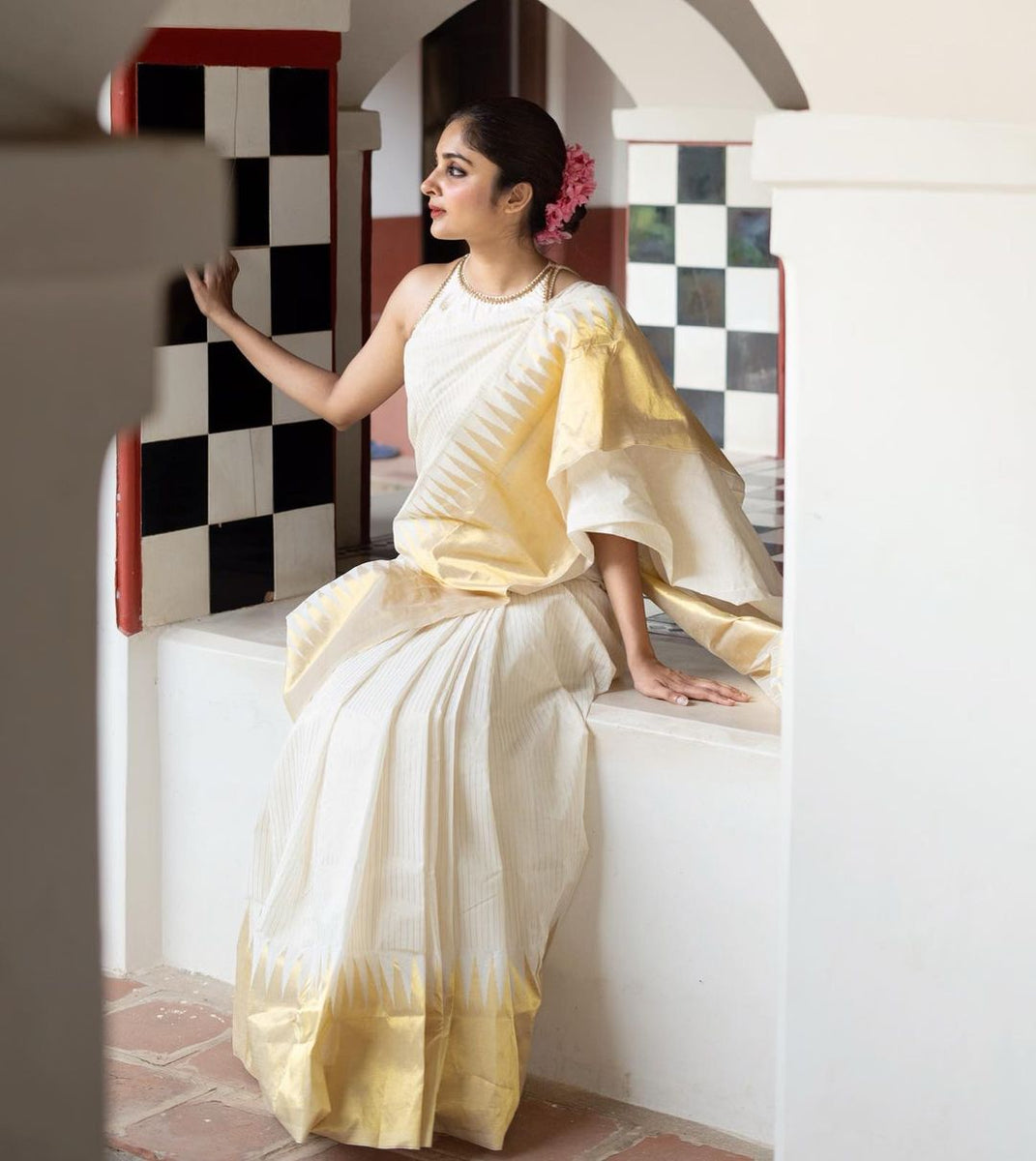 Women Casual Wear Designer Soft Silk Saree With Un Stitched Blouse