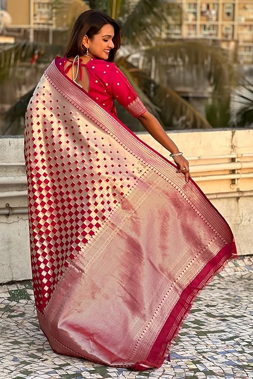 Gleaming Red Soft Silk Saree With Vibrant Blouse Piece