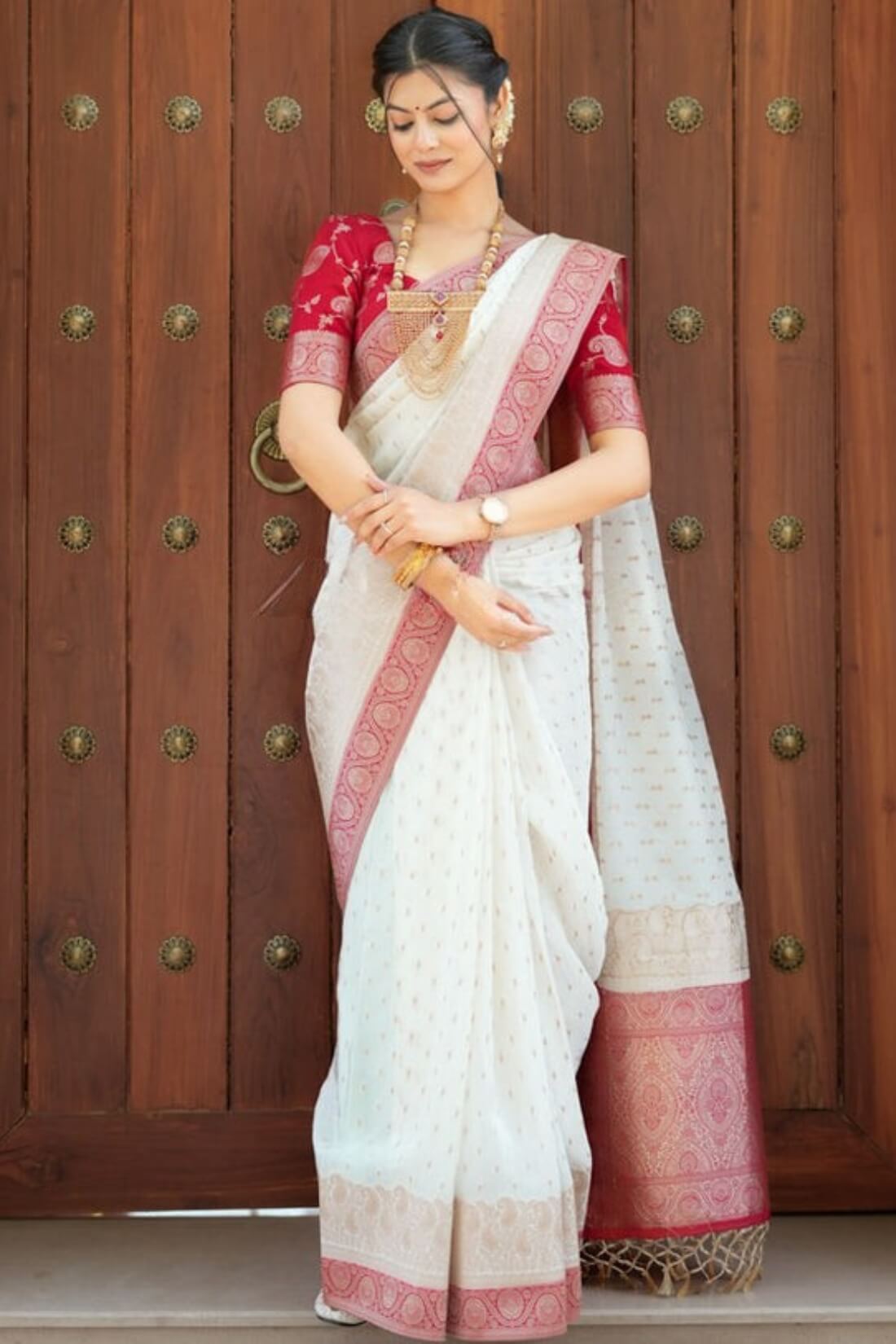 Admirable Off White Soft Silk Saree With Gossamer Blouse Piece