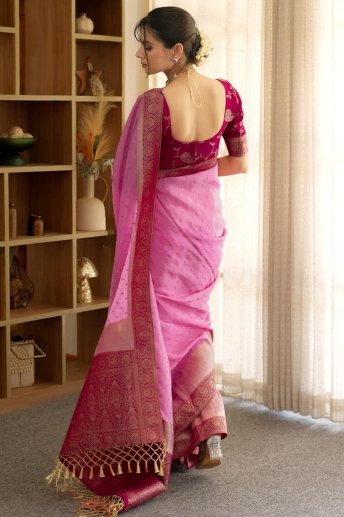 Pulsating Pink Soft Silk Saree With Opulent Blouse Piece