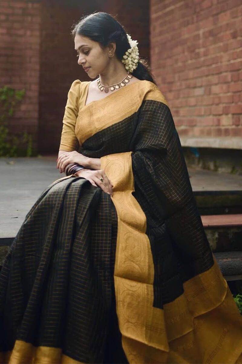 Comely Black Soft Silk Saree With Enigmatic Blouse Piece