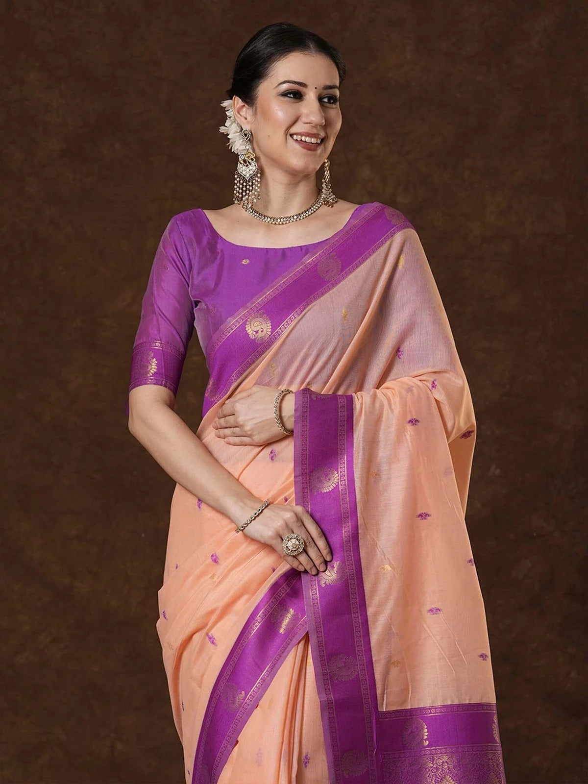 Profuse Peach Cotton Silk Saree With Demesne Blouse Piece