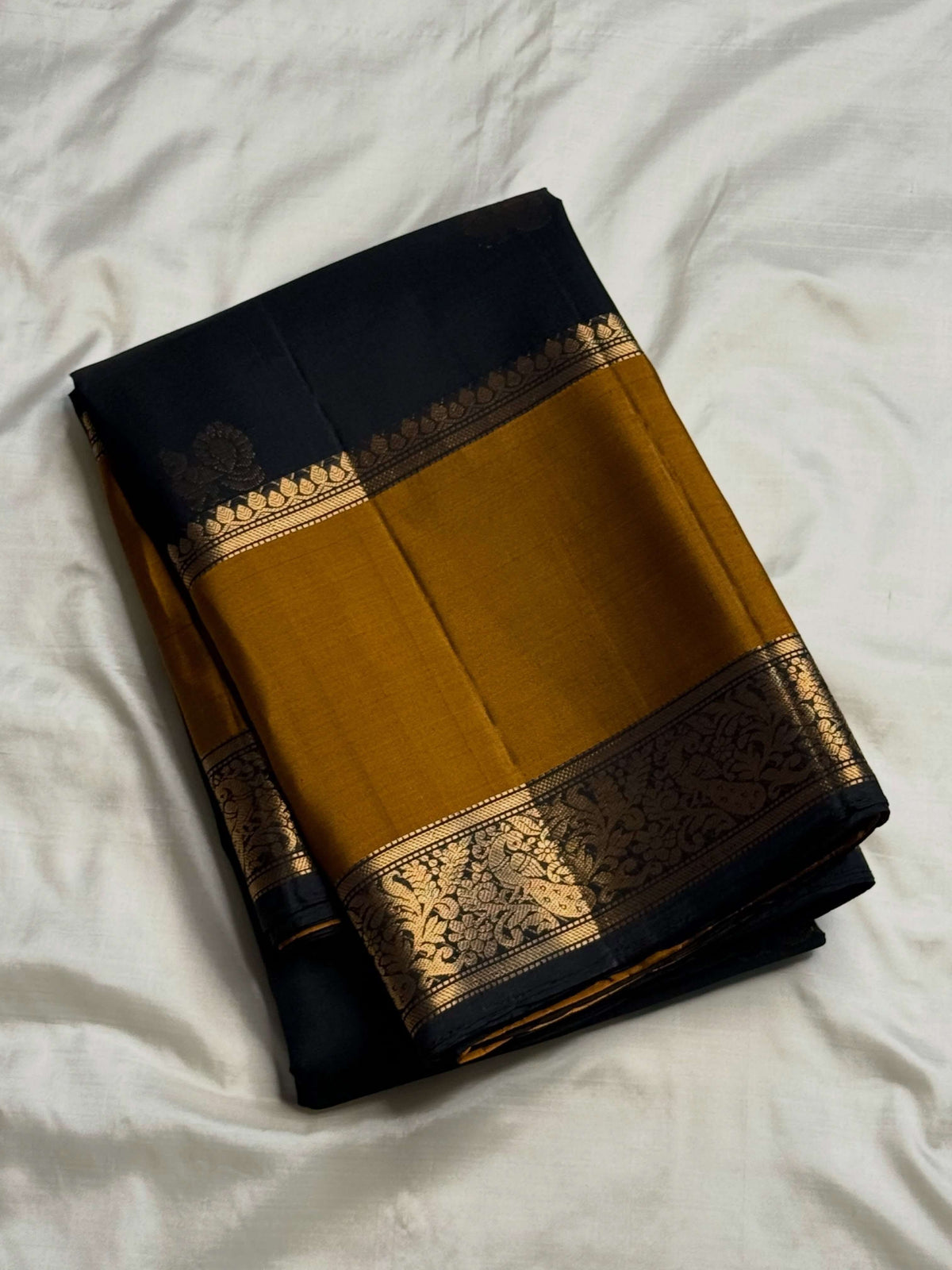 Ethereal Black Soft Silk Saree With Dissemble Blouse Piece