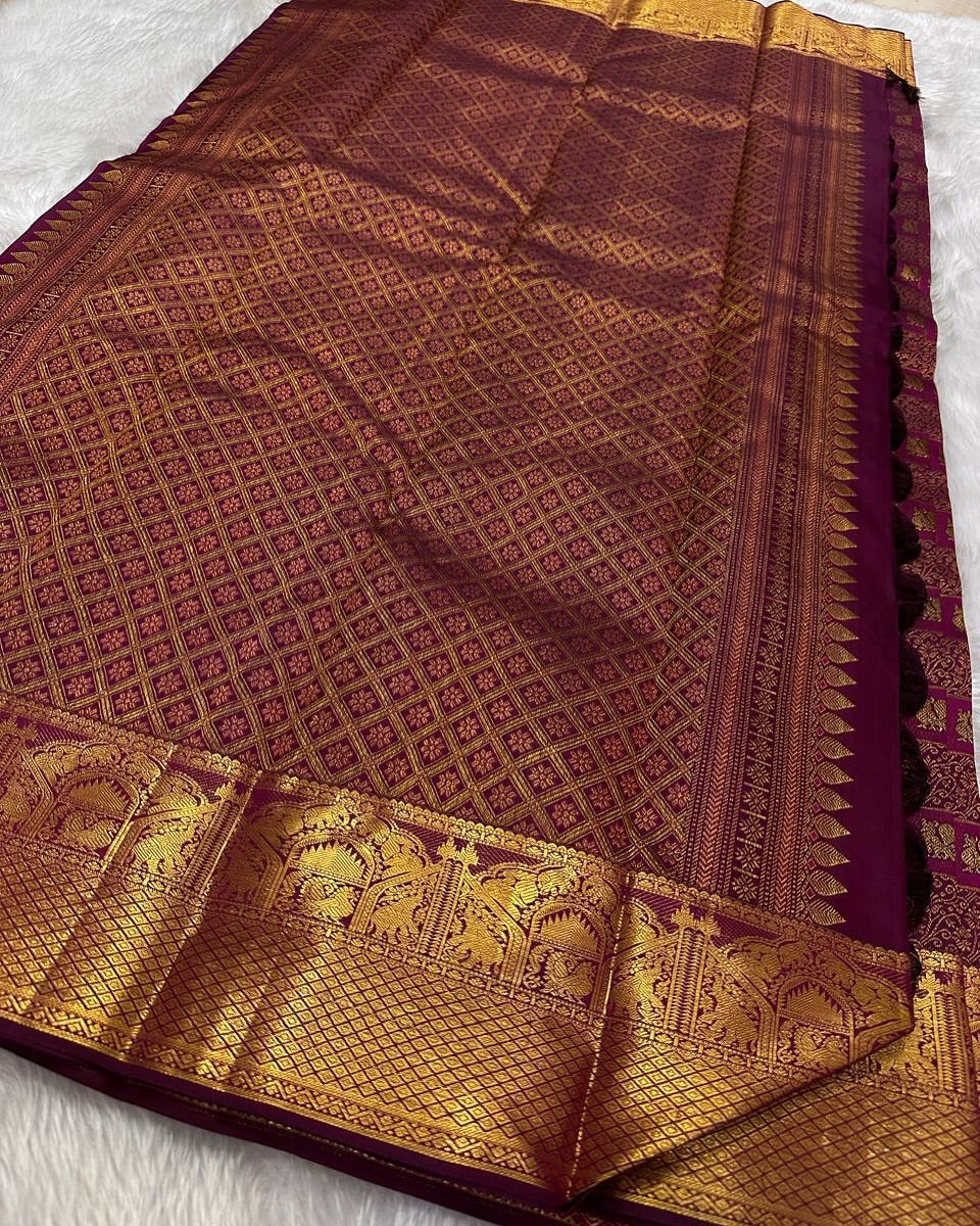 Prettiest Purple Soft Silk Saree With Improbable Blouse Piece
