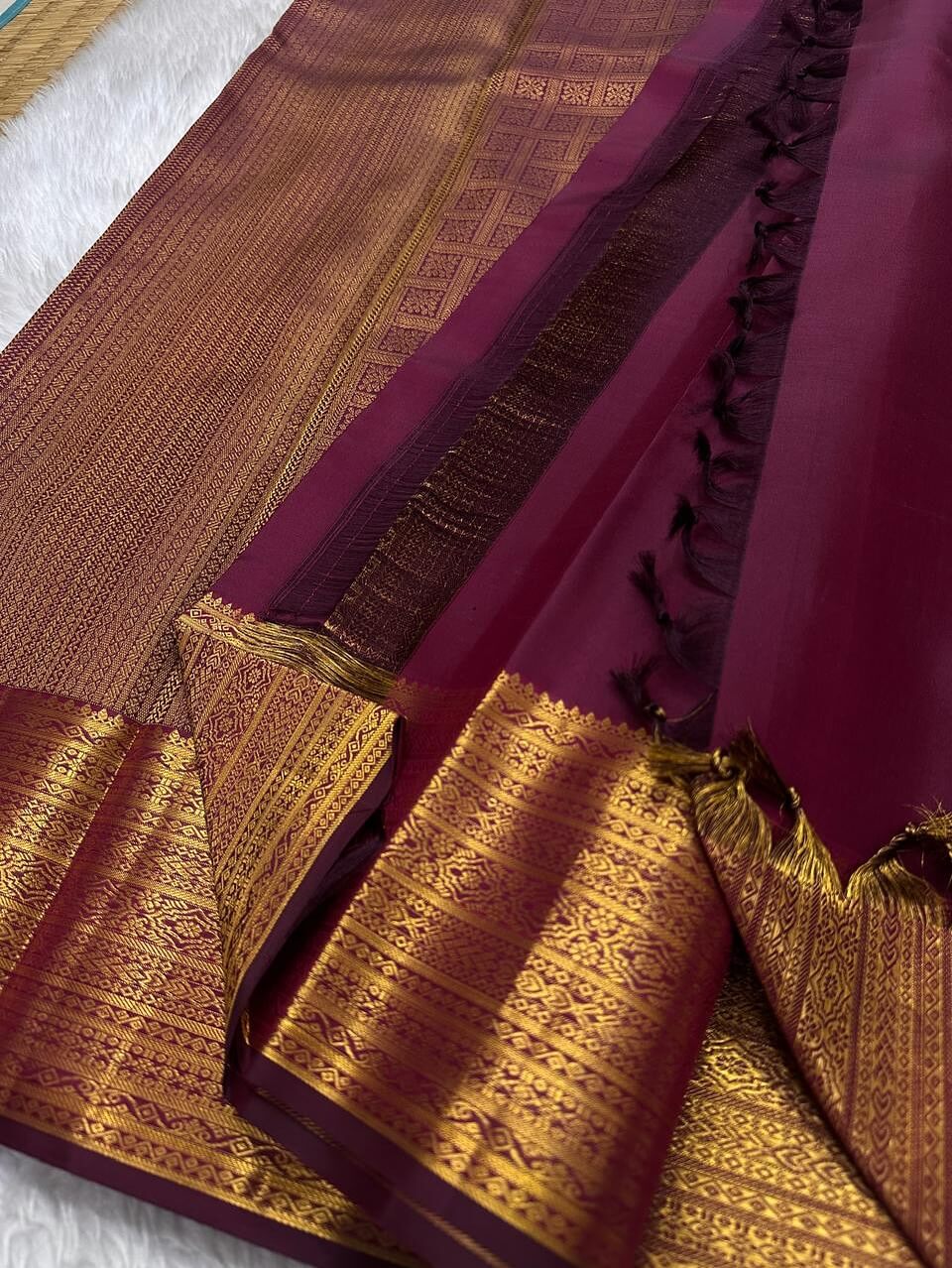 Evocative Purple Soft Banarasi Silk Saree With Captivating Blouse Piece