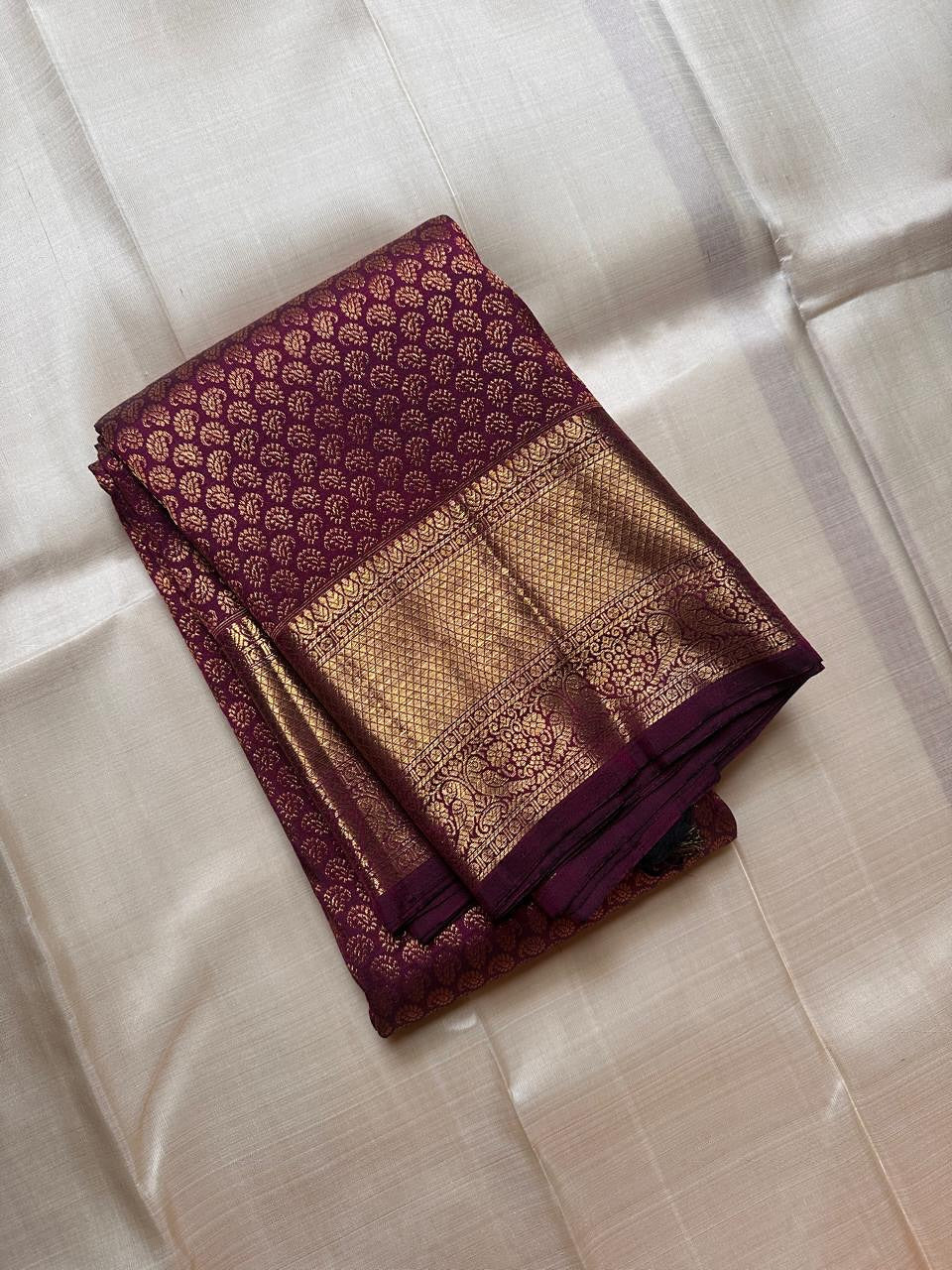Preferable Purple Soft Banarasi Silk Saree With Angelic Blouse Piece