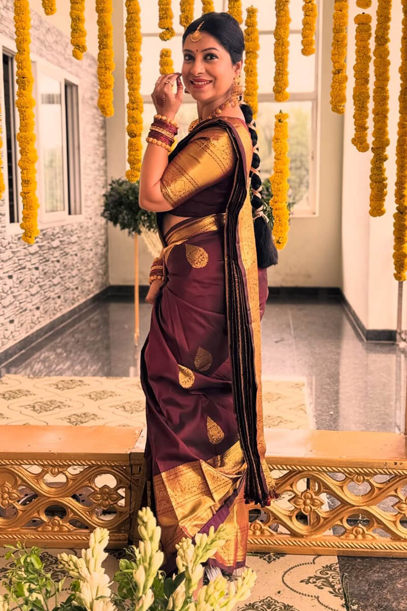 Eye-catching Maroon Soft Banarasi Silk Saree With Sophisticated Blouse Piece
