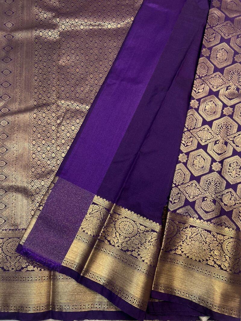 Imbrication Purple Pure Banarasi Silk Saree With Serendipity Blouse Piece
