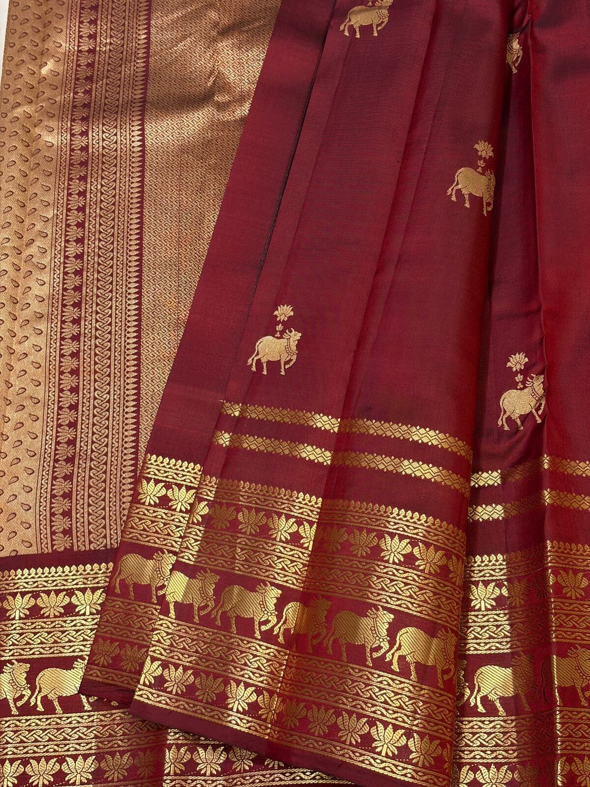 Delightful Maroon Pure Banarasi Silk Saree With Proficient Blouse Piece