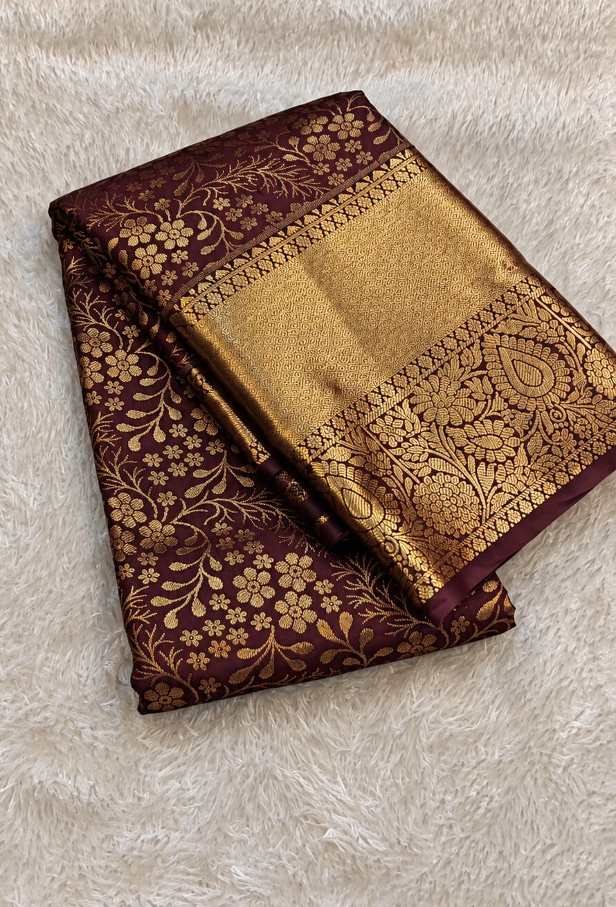 Nectarous Wine Pure Banarasi Silk Saree With Quixotic Blouse Piece