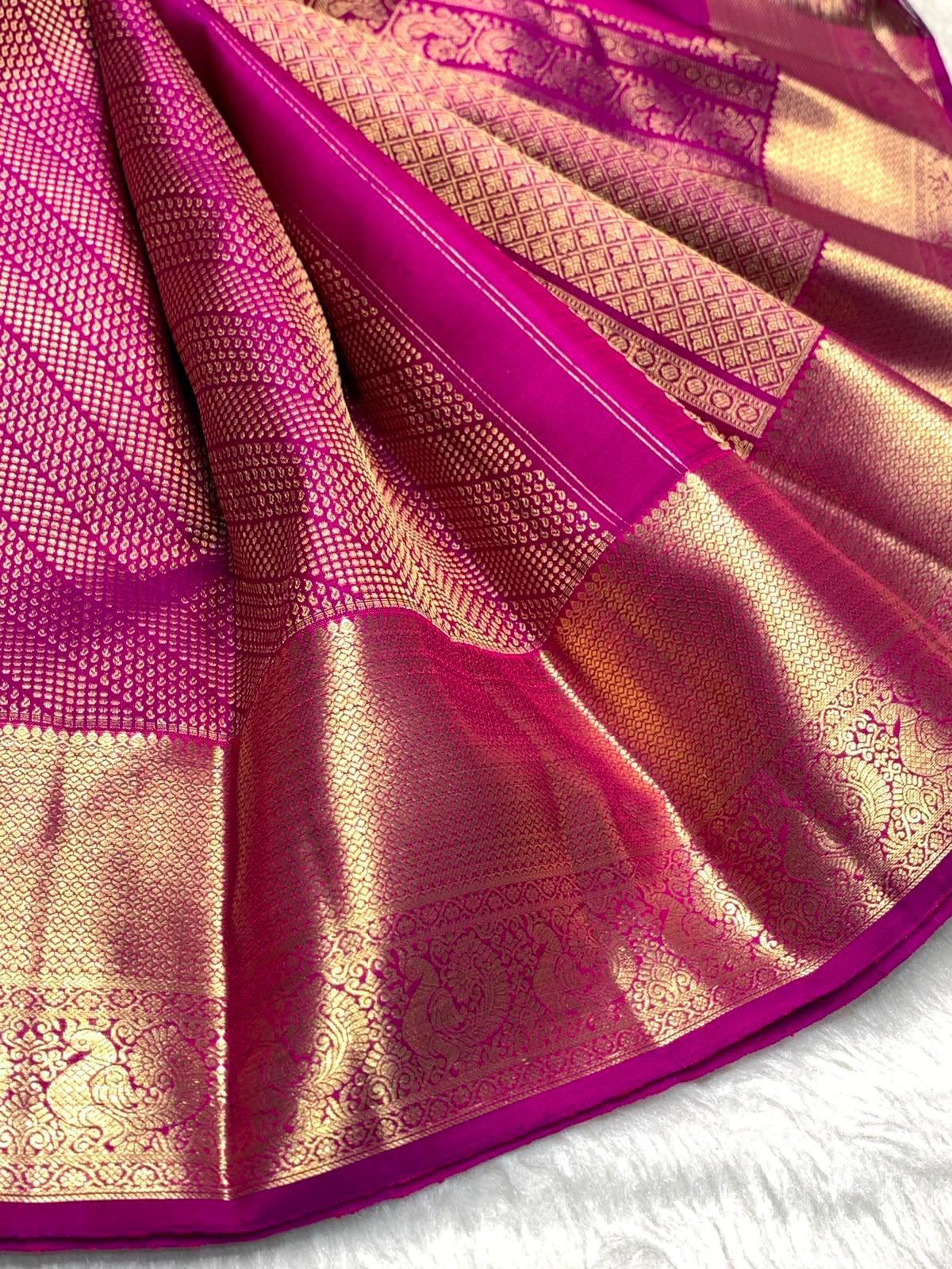 Glowing Dark Pink Pure Banarasi Silk Saree With Quintessential Blouse Piece