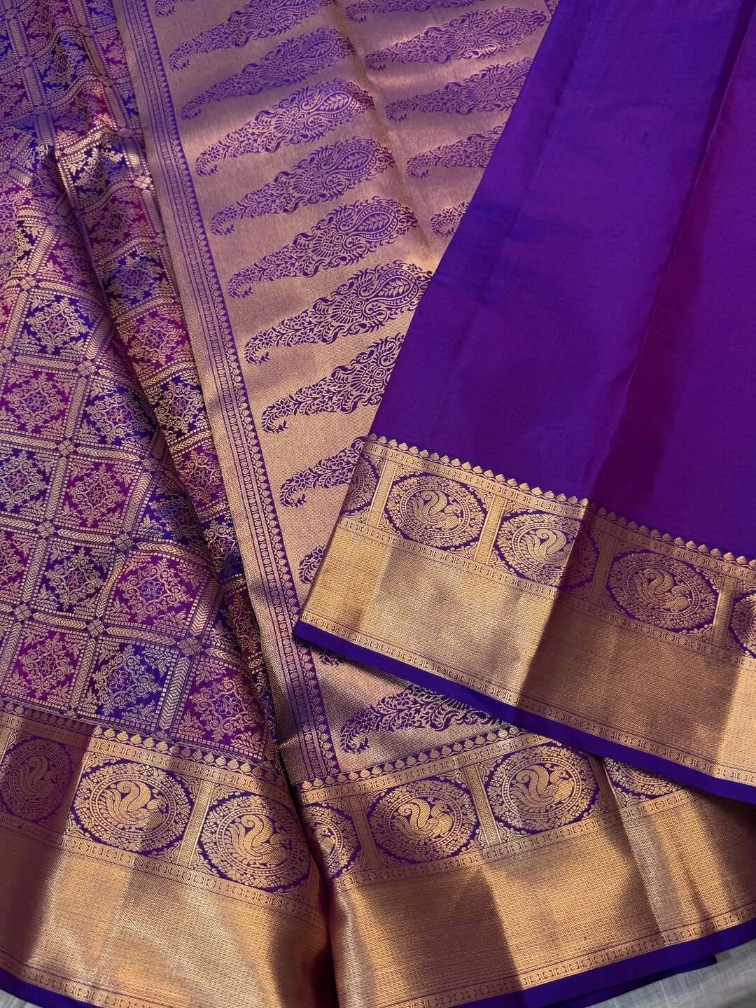 Surpassing Purple Soft Banarasi Silk Saree With Luxuriant Blouse Piece
