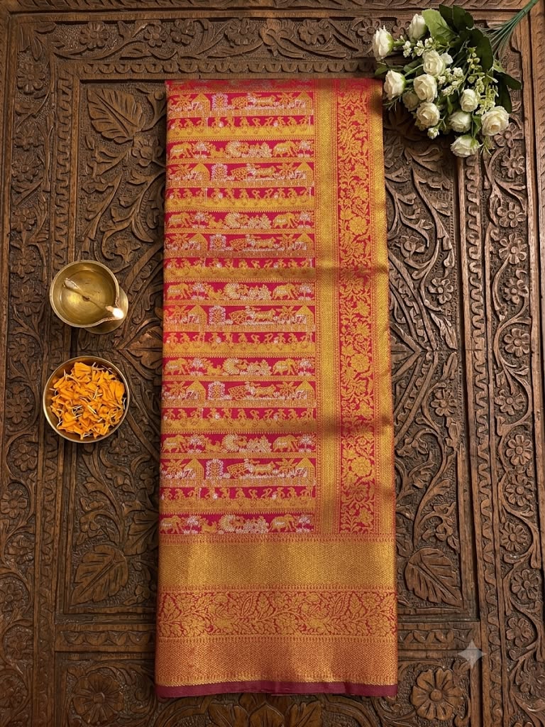 Susurrous Dark Pink Pure Banarasi Silk Saree With Verdant Blouse Piece