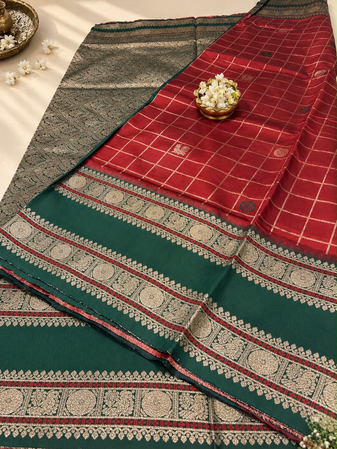 Seraglio Maroon Pure Banarasi Silk Saree With Diaphanous Blouse Piece