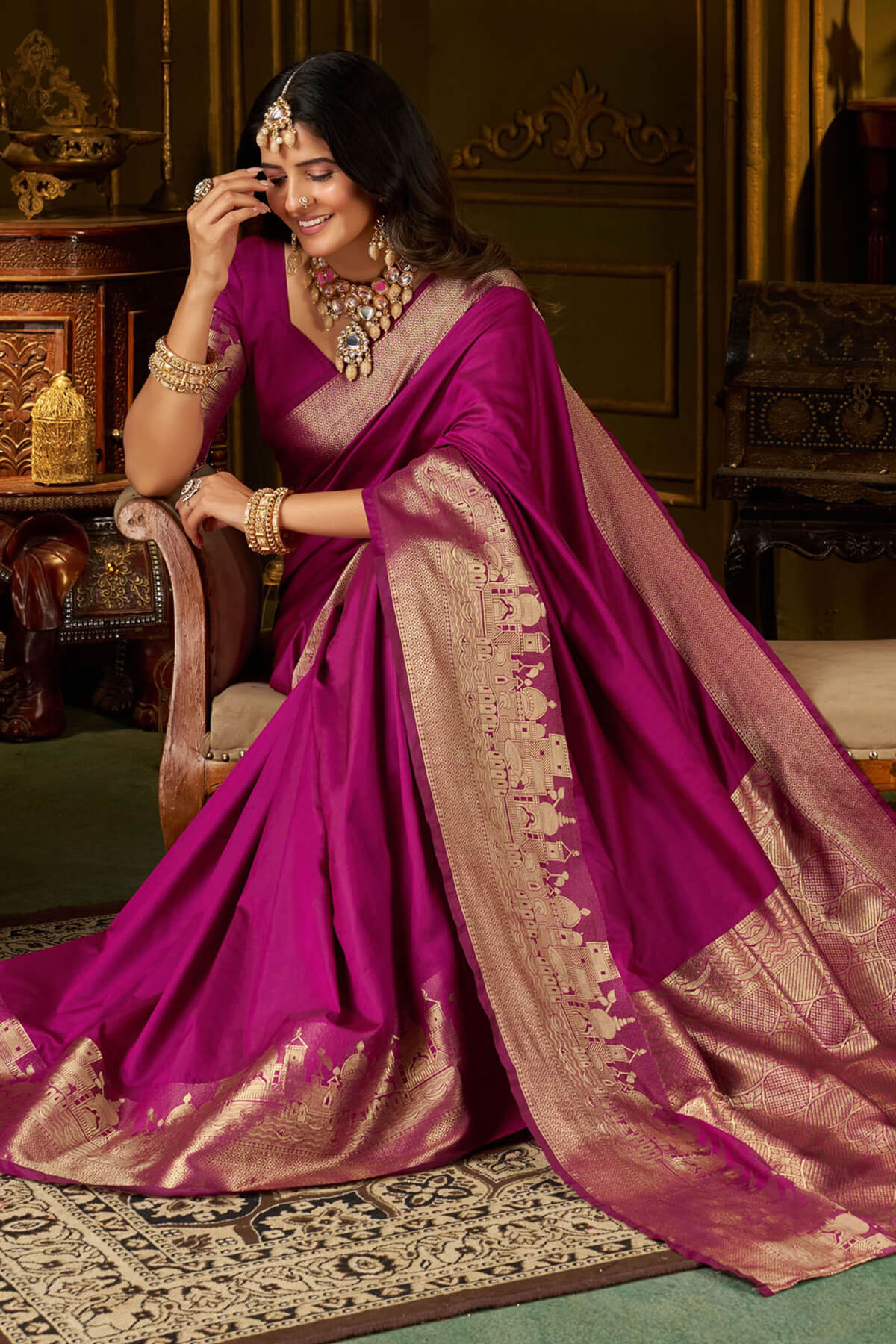 Eclat Magenta Pure Banarasi Silk Saree With Adorable Blouse Piece