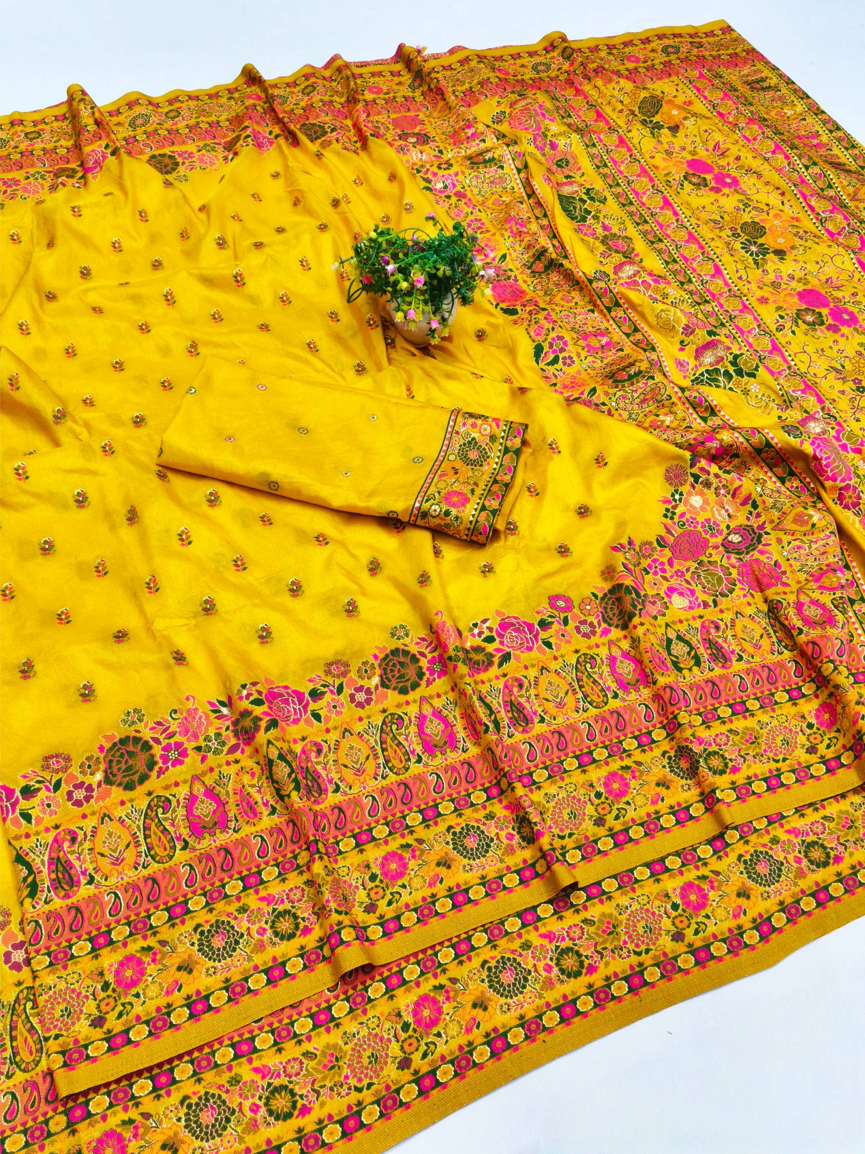 Grandiose Yellow Nylon Dola Pashmina Saree With Eclat Blouse Piece