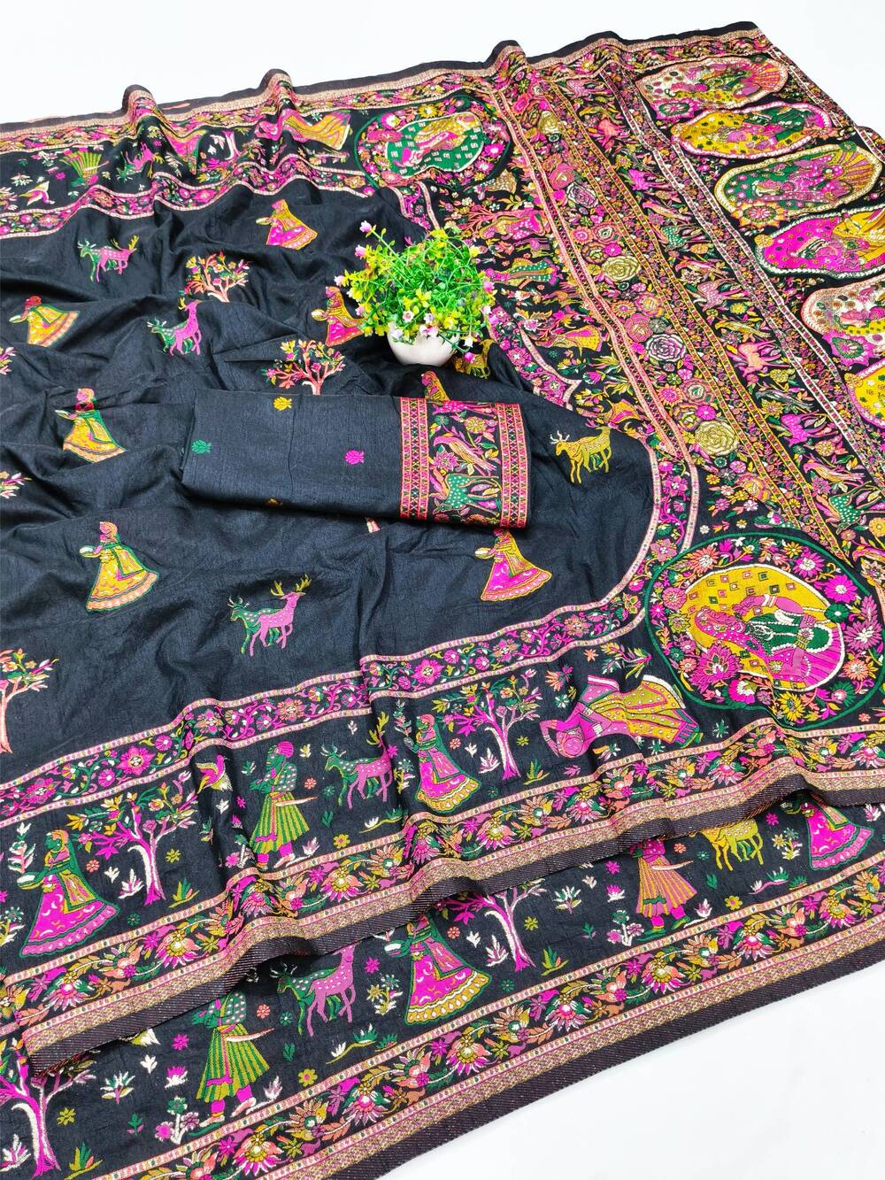 Confounding Black Nylon Dola Pashmina Saree With Scintillating Blouse Piece