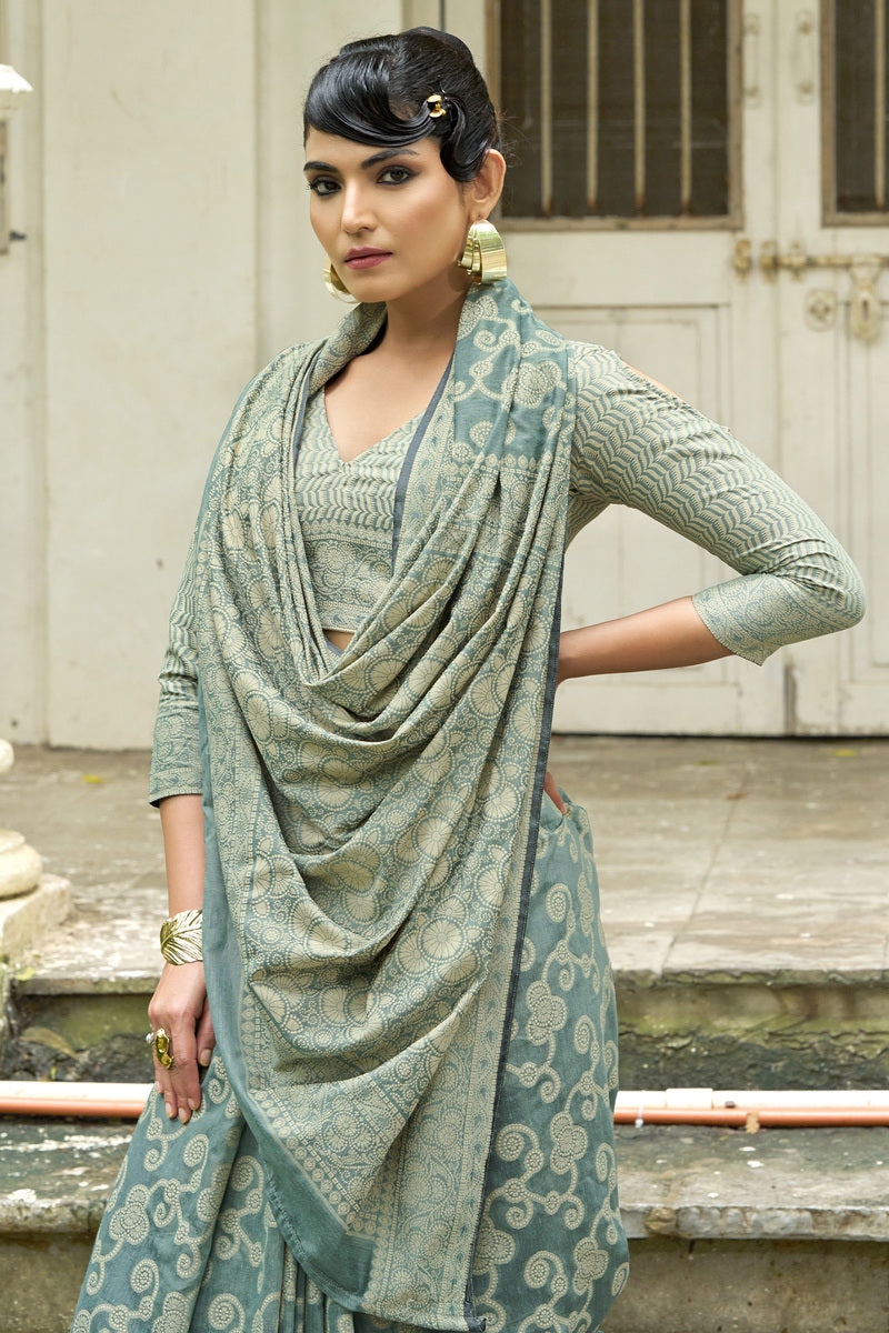 Twirling Sea Green Lucknowi Silk Saree With Outstanding Blouse Piece