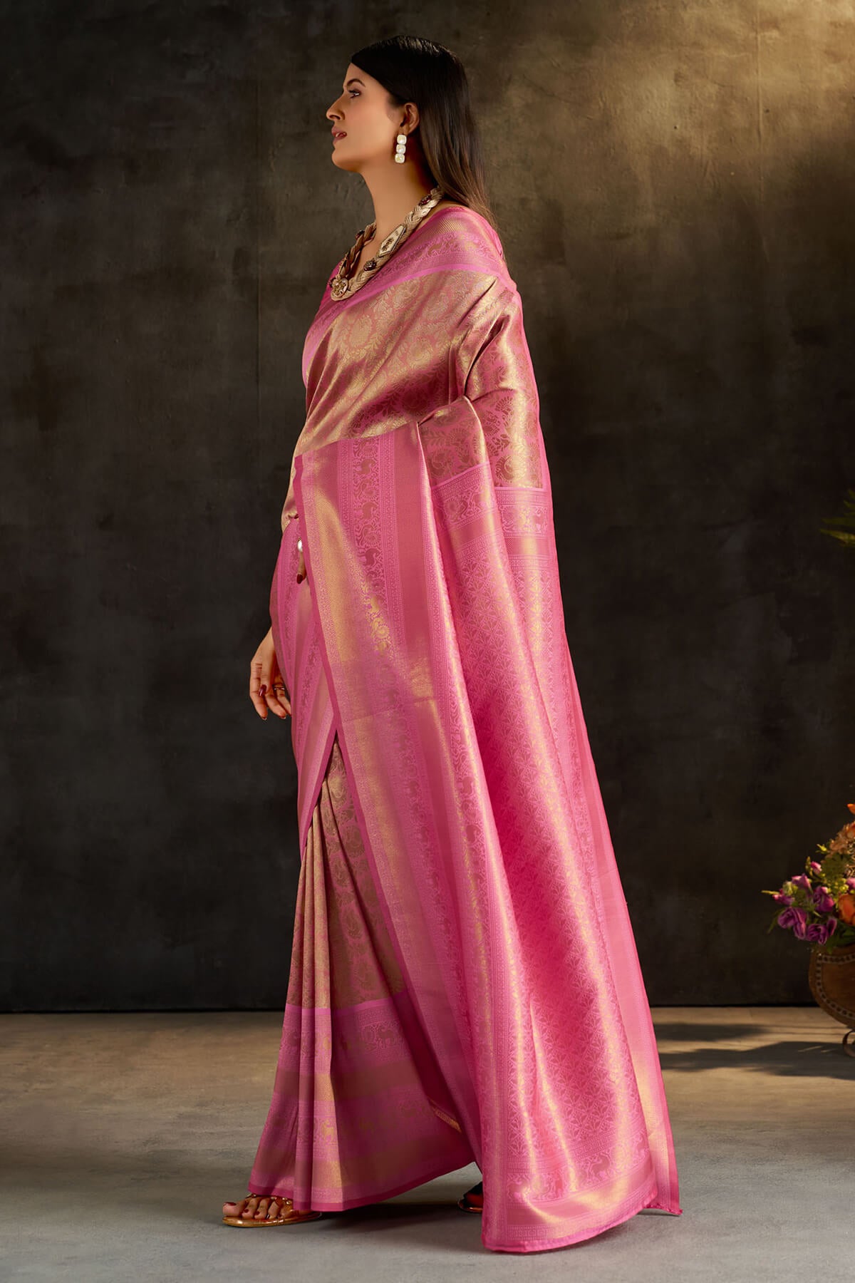 Chatoyant Baby Pink Pure Banarasi Silk Saree With Moiety Blouse Piece