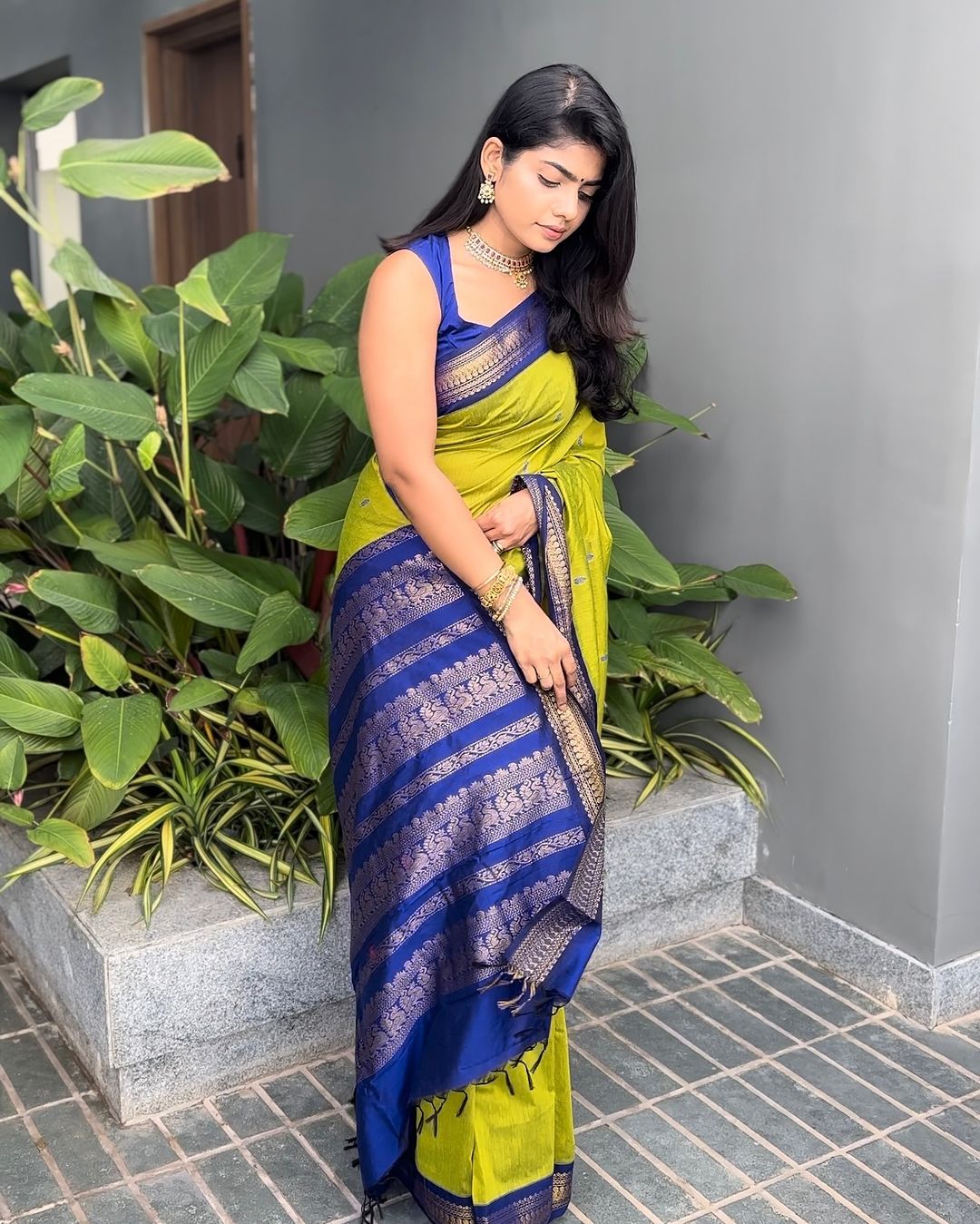 Classy Parrot Soft Silk Saree With Energetic Blouse Piece