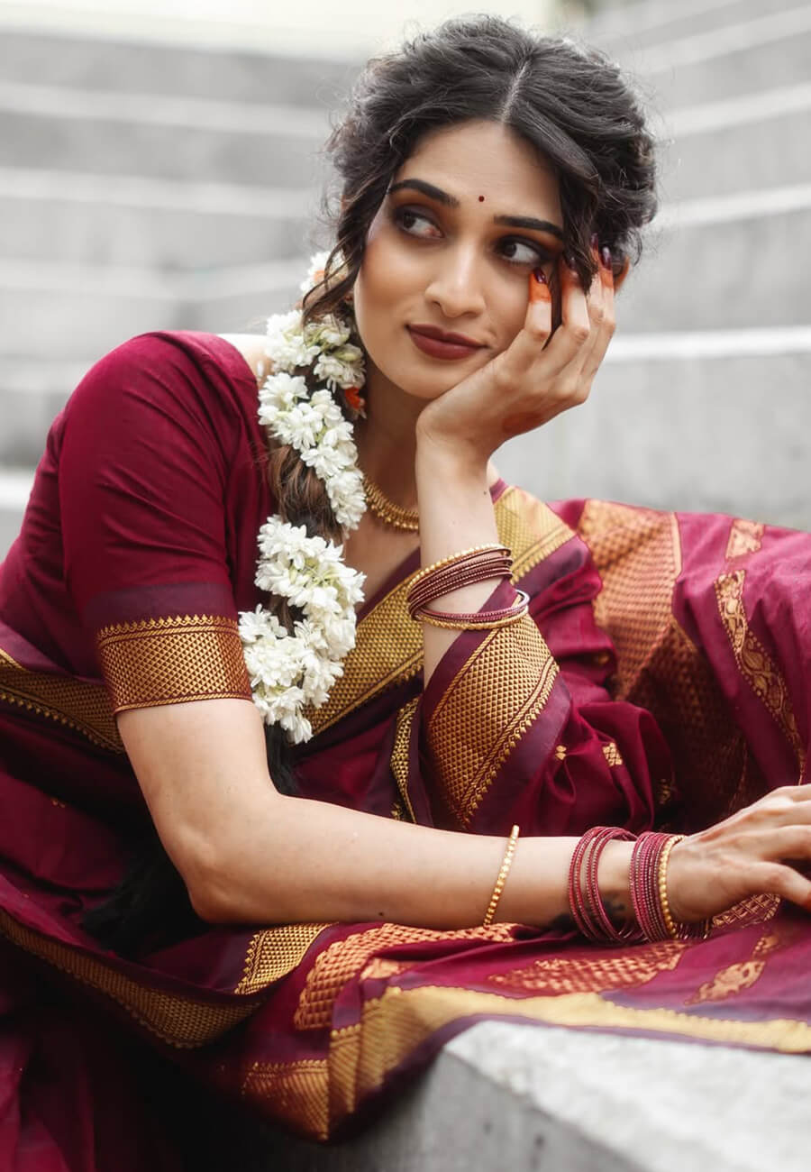 Blooming Maroon Soft Silk Saree With Vivacious Blouse Piece