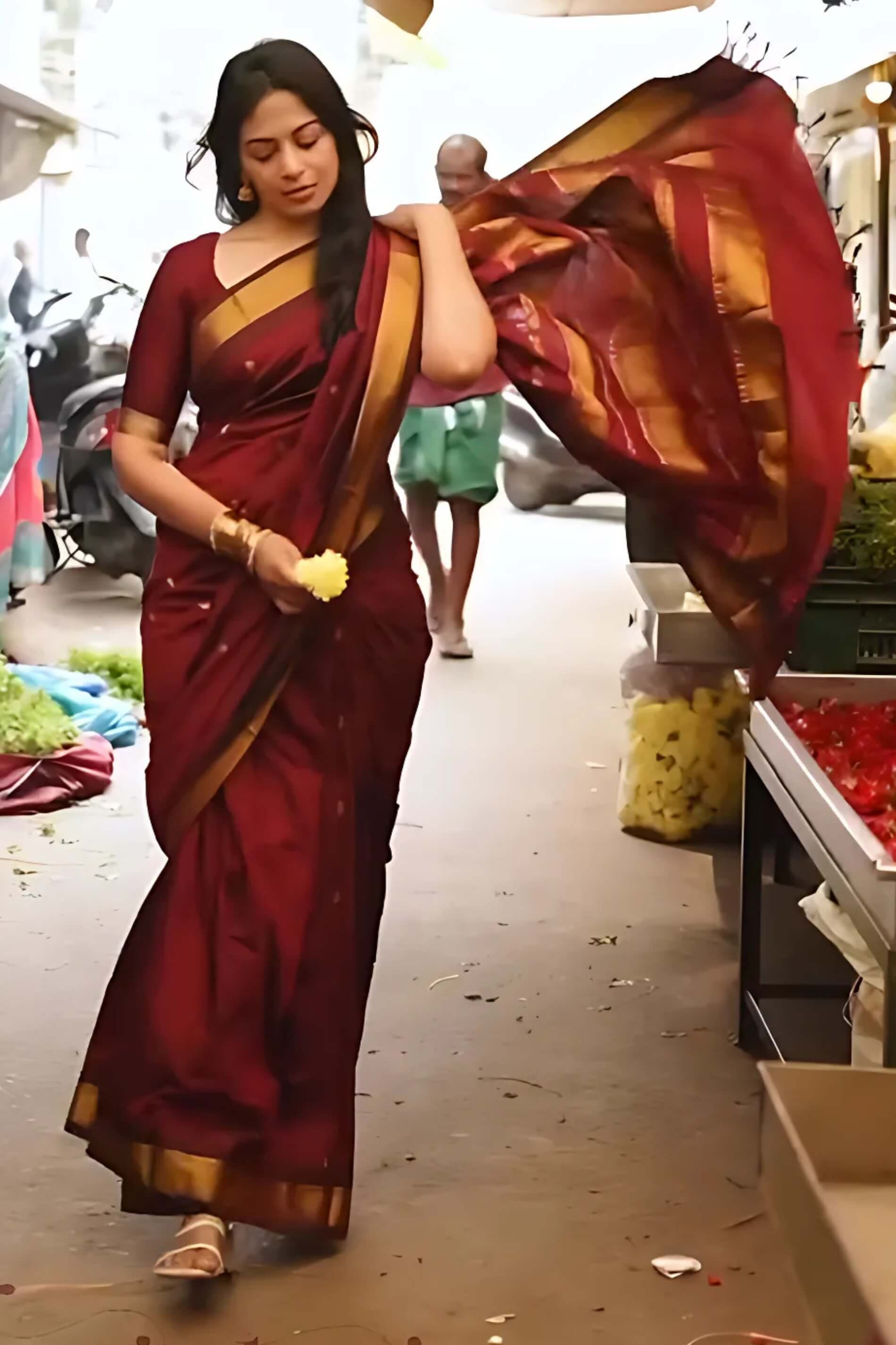 Hypnotic Maroon Soft Silk Saree With Scrupulous Blouse Piece