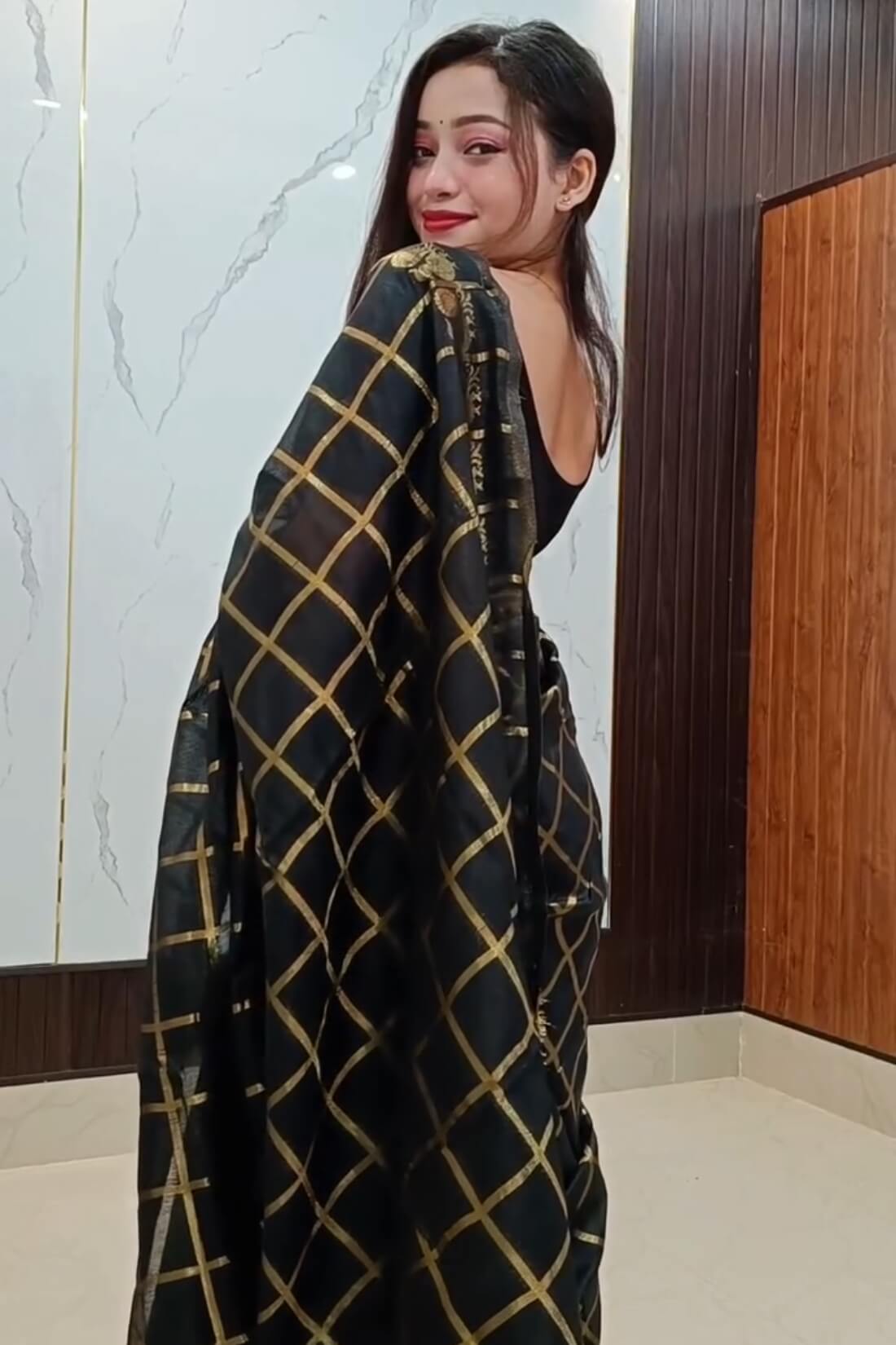 Classy Black Cotton Silk Saree With Refreshing Blouse Piece