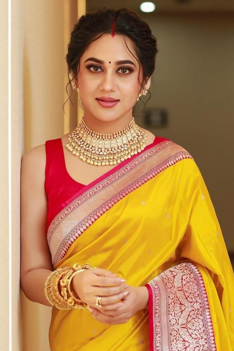 Posh Yellow Soft Silk Saree With Epiphany Blouse Piece