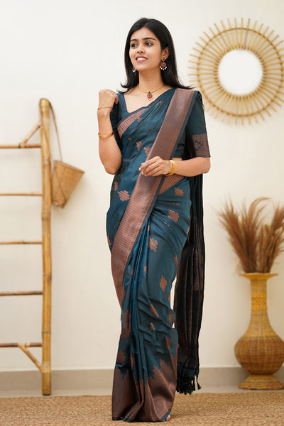 Beleaguer Rama Soft Silk Saree With Dissemble Blouse Piece