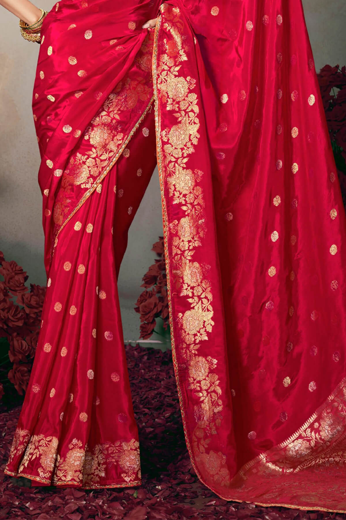 Breathtaking Red Banarasi Silk Saree With Embroidery Blouse Piece