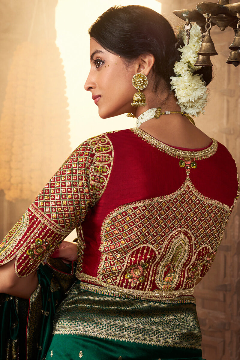 Mesmeric Dark Green Pure Viscose Dola Silk Saree With Radiant Blouse Piece