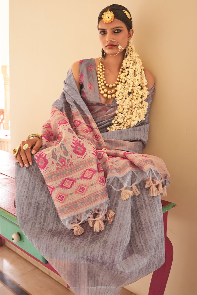 Luxuriant Grey Cotton Silk Saree With Comely Blouse Piece