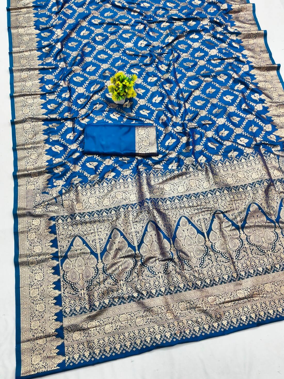 Glowing Blue Pure Zari Weaving Banarasi Silk Saree With Prominent Blouse Piece