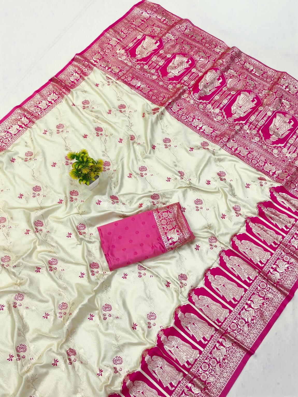 Hypnotic Beige Pure Zari Weaving Banarasi Silk Saree With Mellifluous Blouse Piece