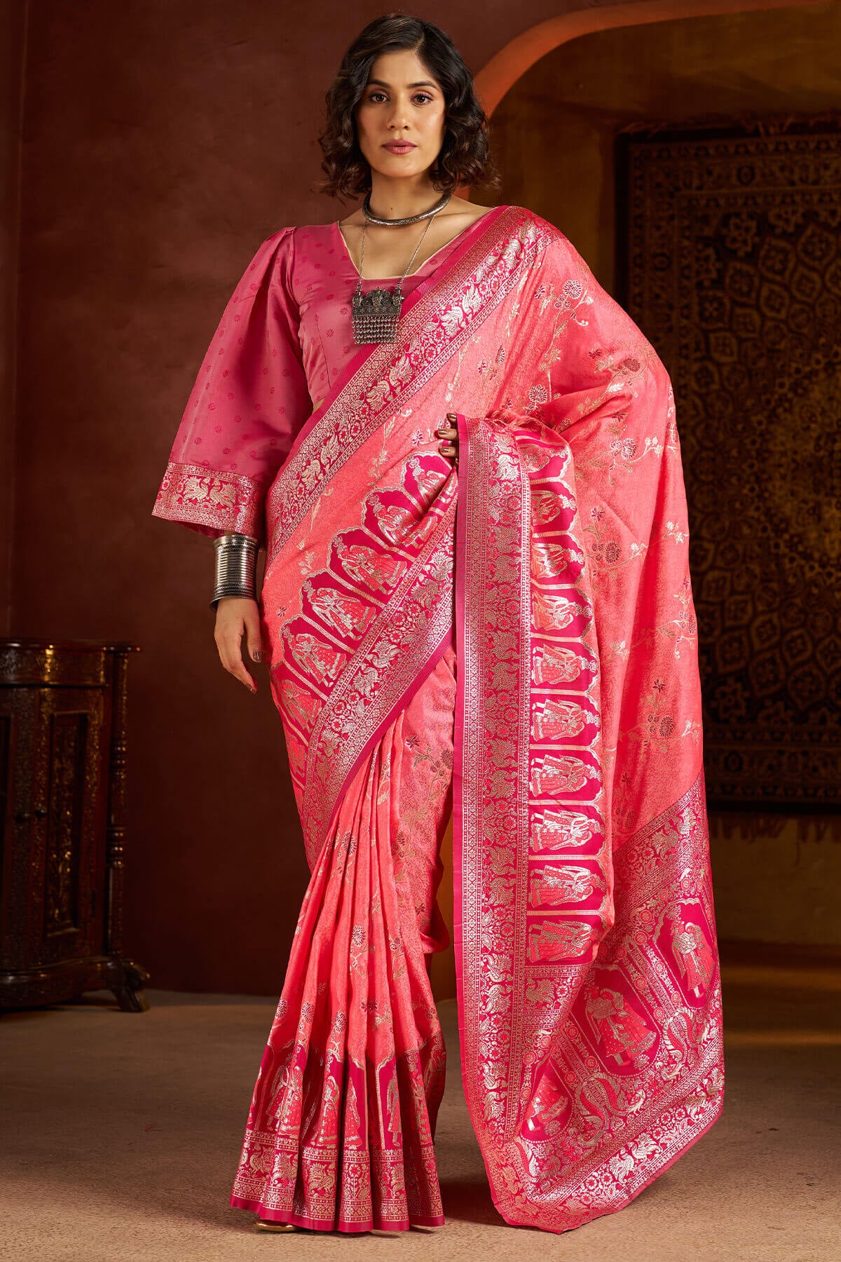 Embrocation Pink Pure Zari Weaving Banarasi Silk Saree With Moiety Blouse Piece