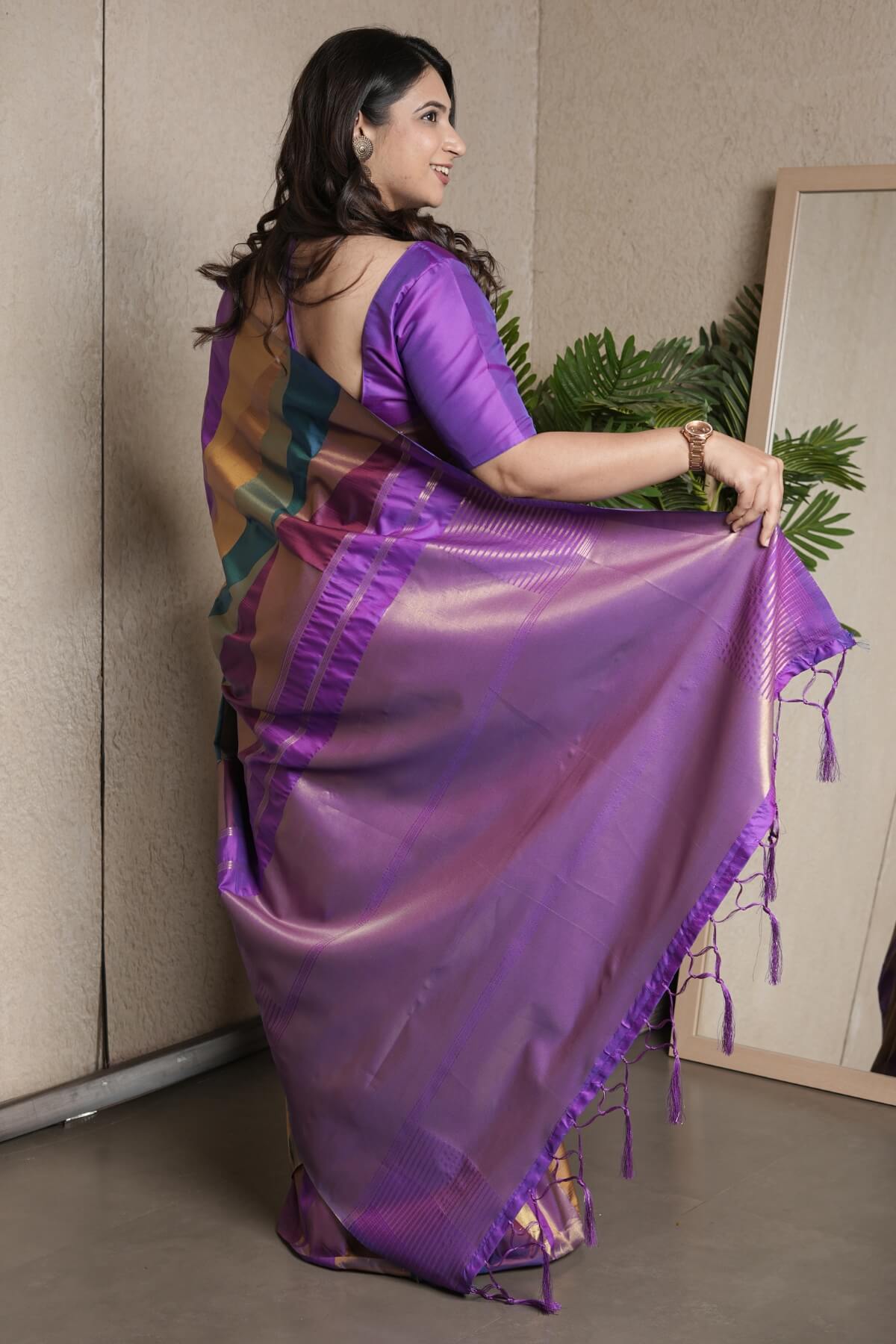 Dazzling Multicolor Soft Silk Saree With Ideal Blouse Piece