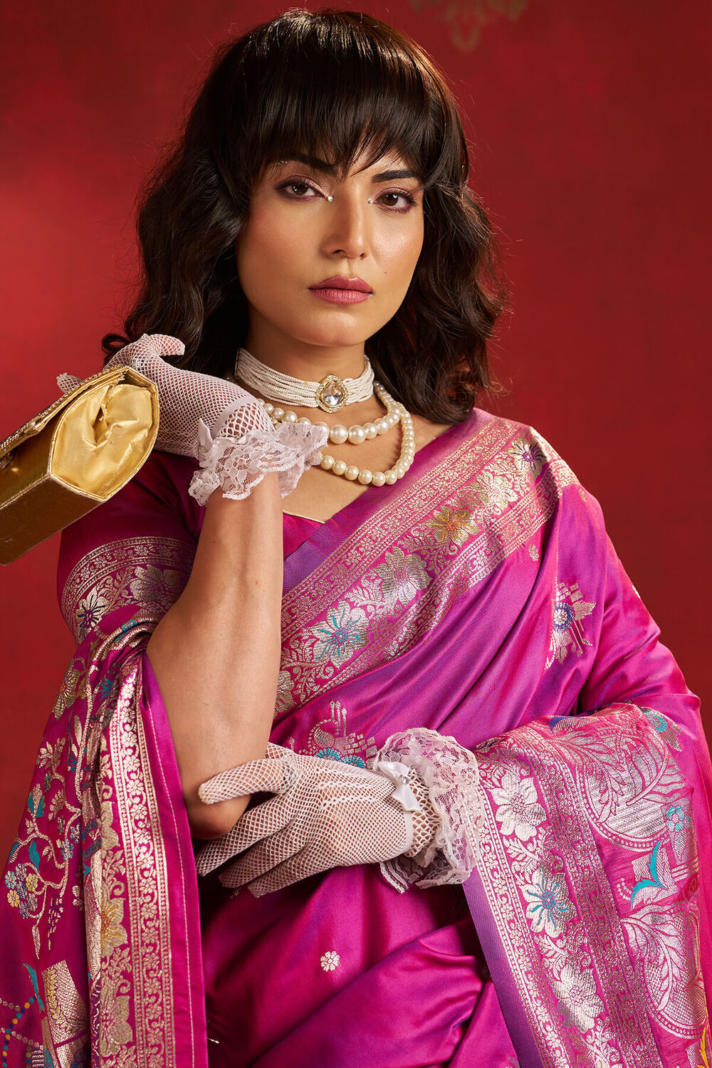 Most Stunning Magenta Pure Zari Weaving Banarasi Silk Saree With Outstanding Blouse Piece