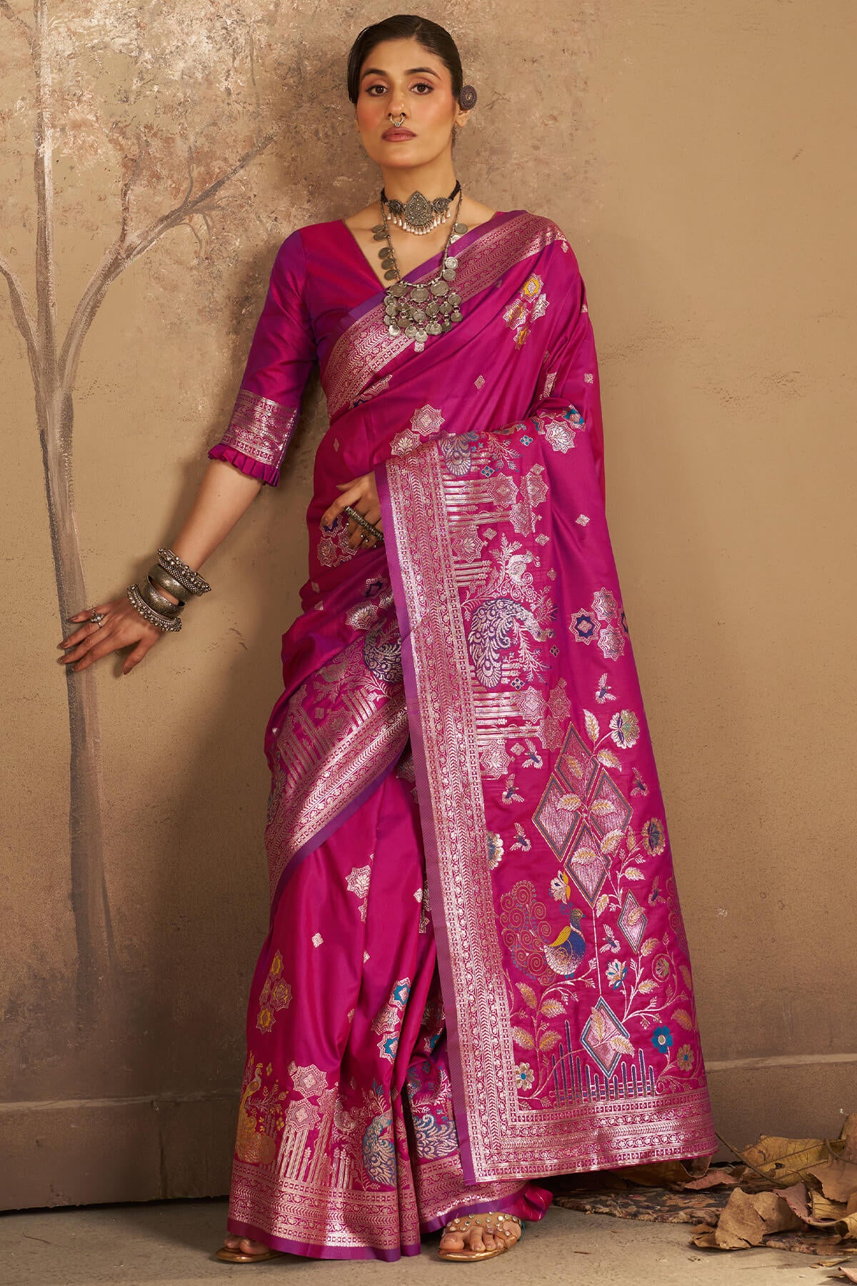 Dalliance Megnta Pure Zari Weaving Banarasi Silk Saree With Charismatic Blouse Piece