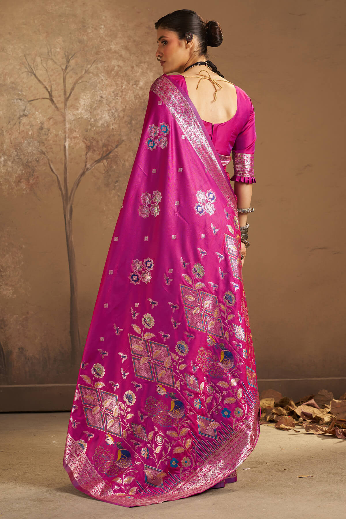 Dalliance Megnta Pure Zari Weaving Banarasi Silk Saree With Charismatic Blouse Piece