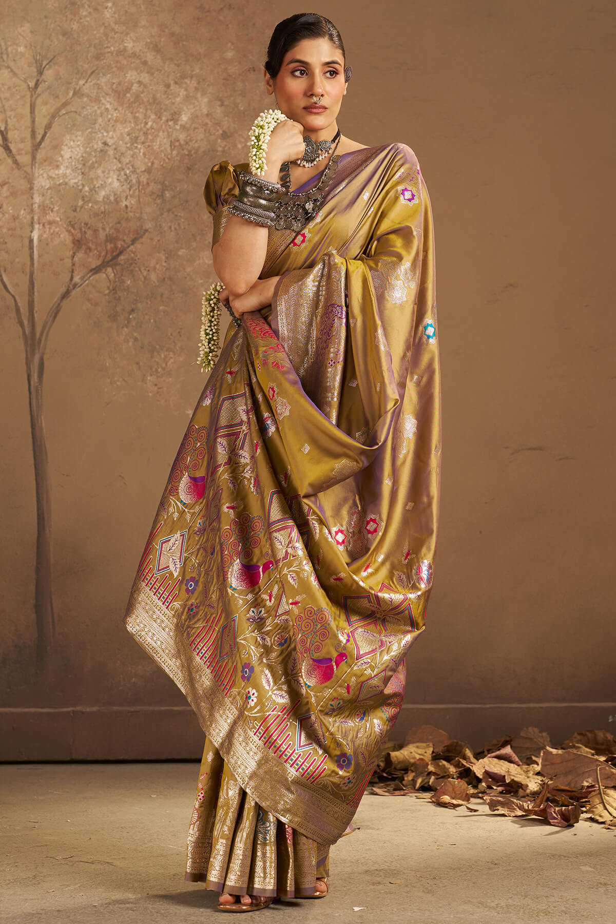 Panoply Mustrad Pure Zari Weaving Banarasi Silk Saree With Rhapsody Blouse Piece