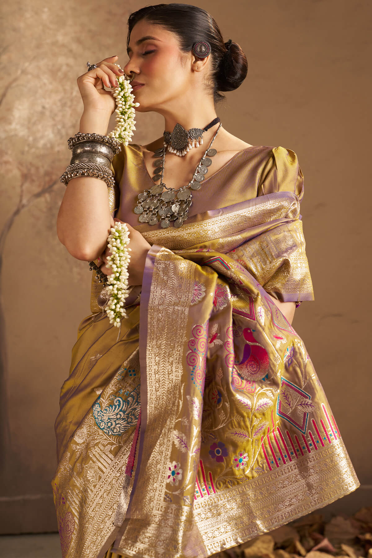 Panoply Mustrad Pure Zari Weaving Banarasi Silk Saree With Rhapsody Blouse Piece