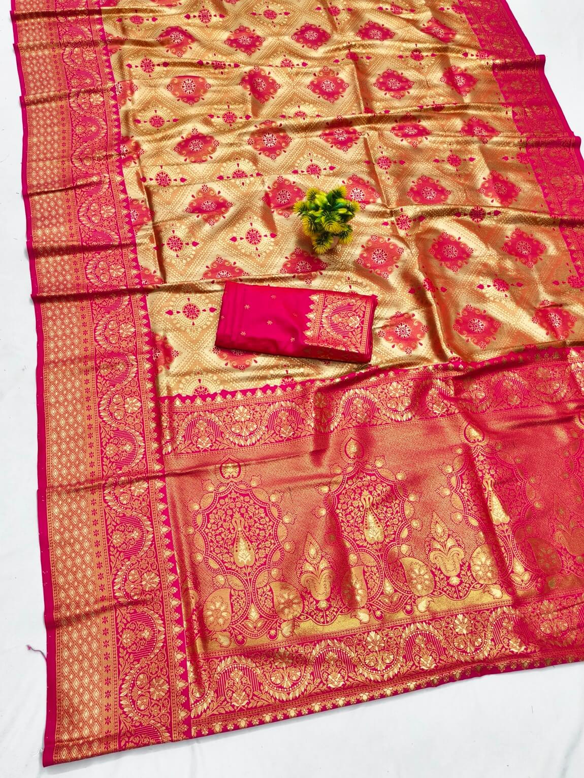 Redolent Dark Pink Kanjivaram Silk Saree With Pleasurable Blouse Piece