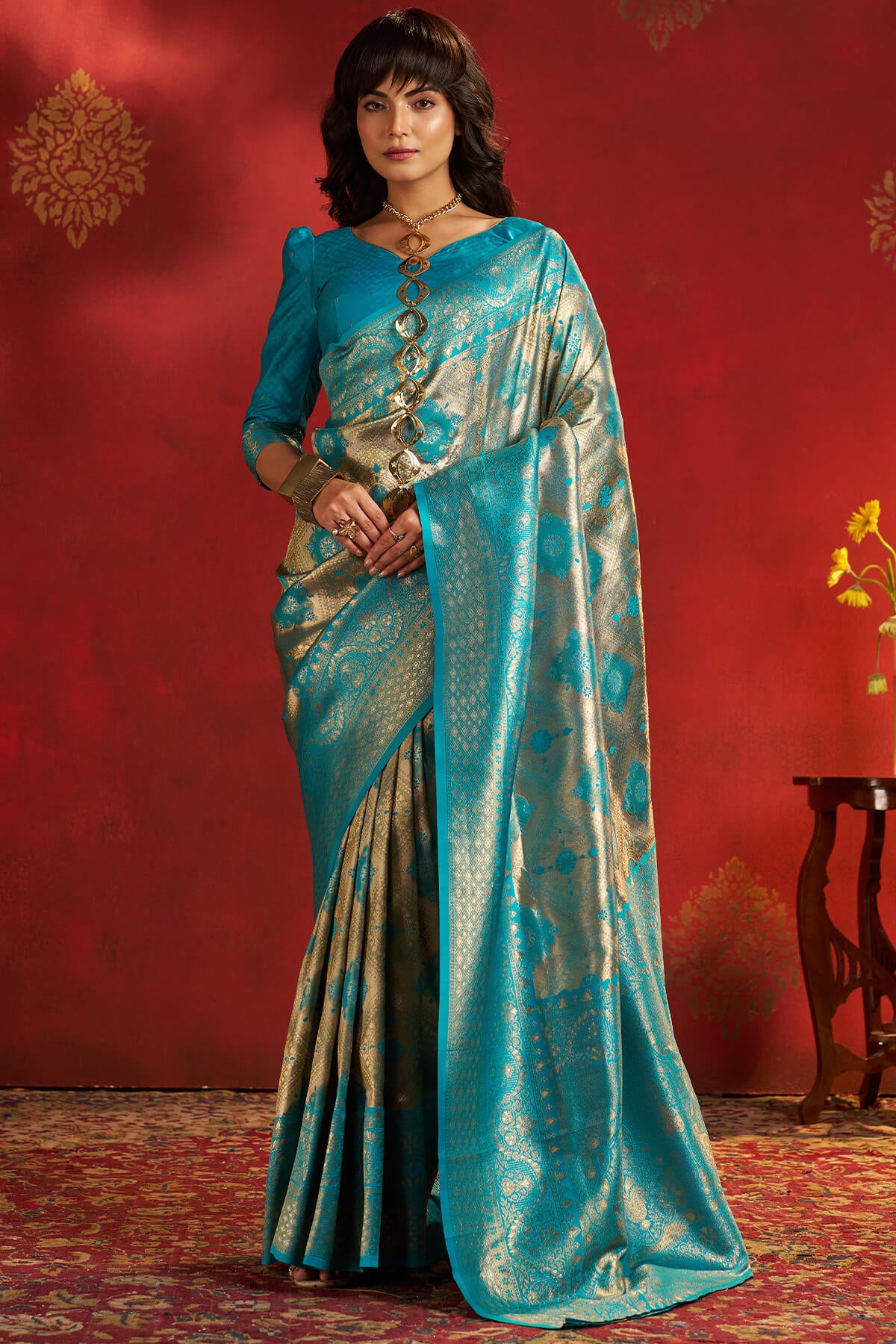 Engaging Firozi Kanjivaram Silk Saree With Felicitous Blouse Piece