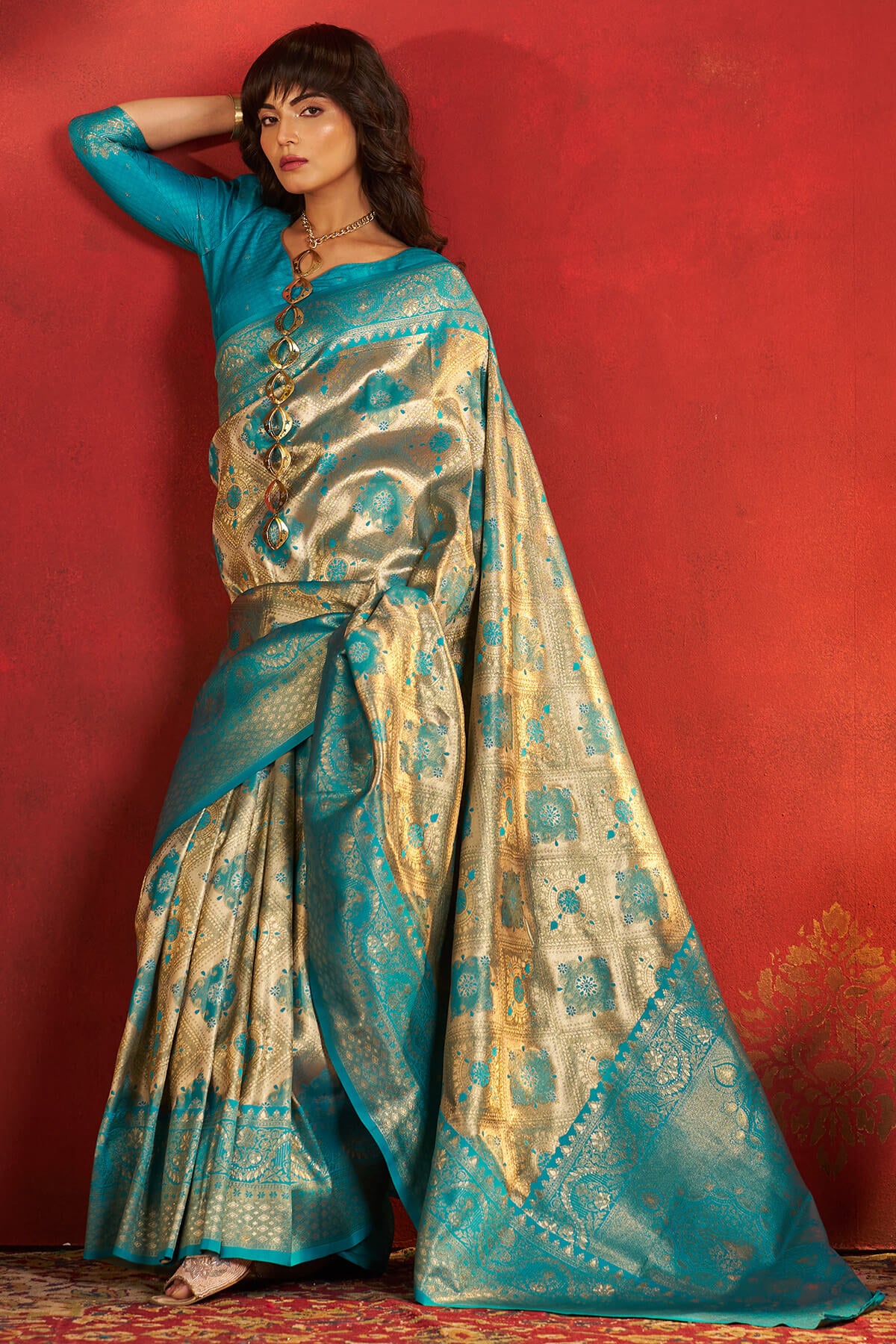 Engaging Firozi Kanjivaram Silk Saree With Felicitous Blouse Piece