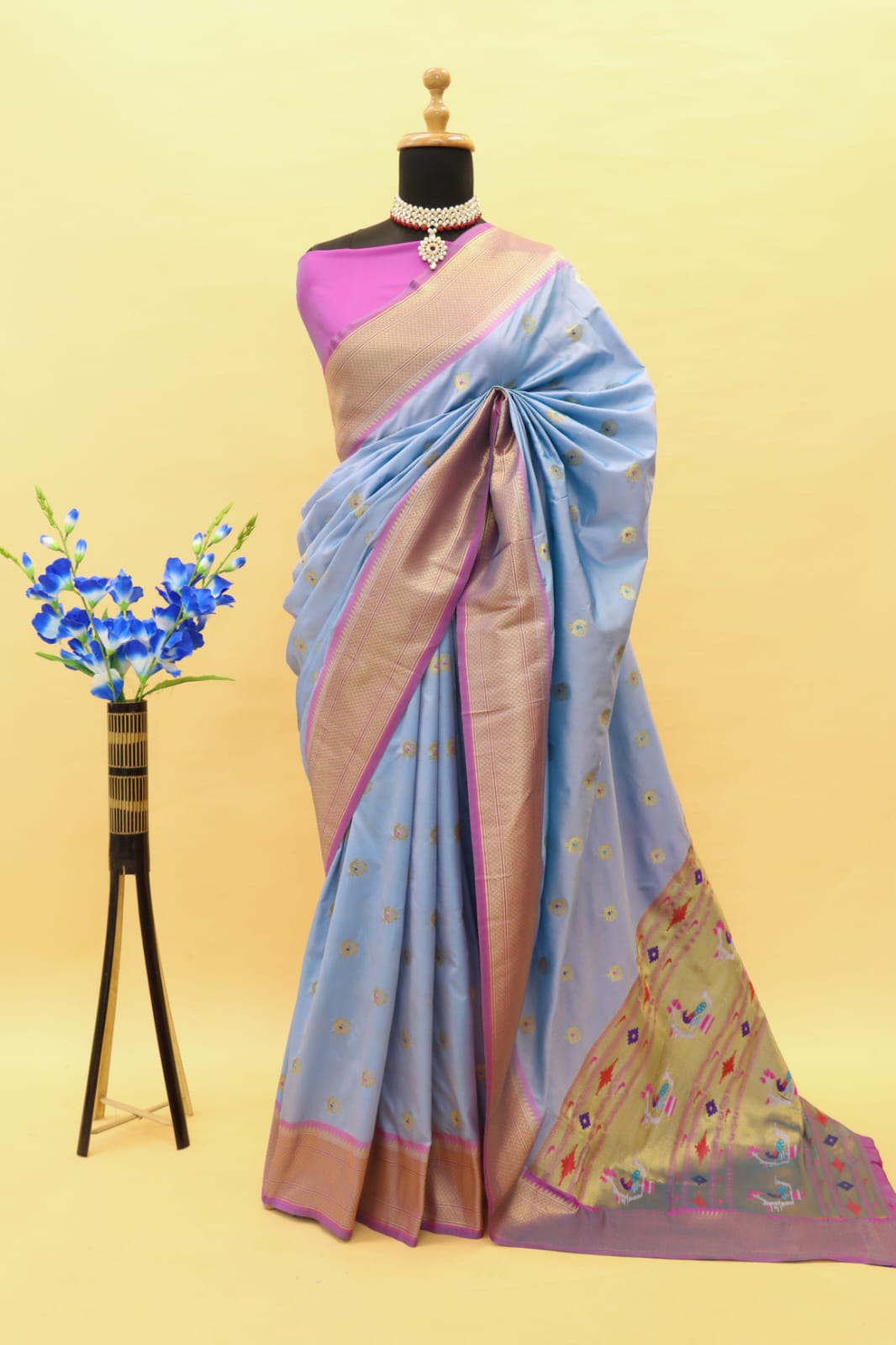 Splendorous Grey Paithani Silk Saree With Symmetrical Blouse Piece