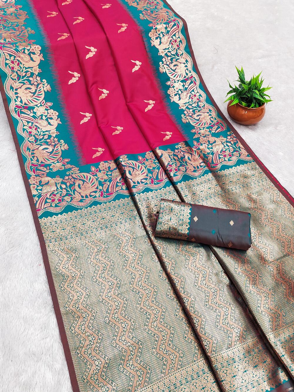 Confounding Dark Pink Soft Banarasi Silk Saree With Panache Blouse Piece